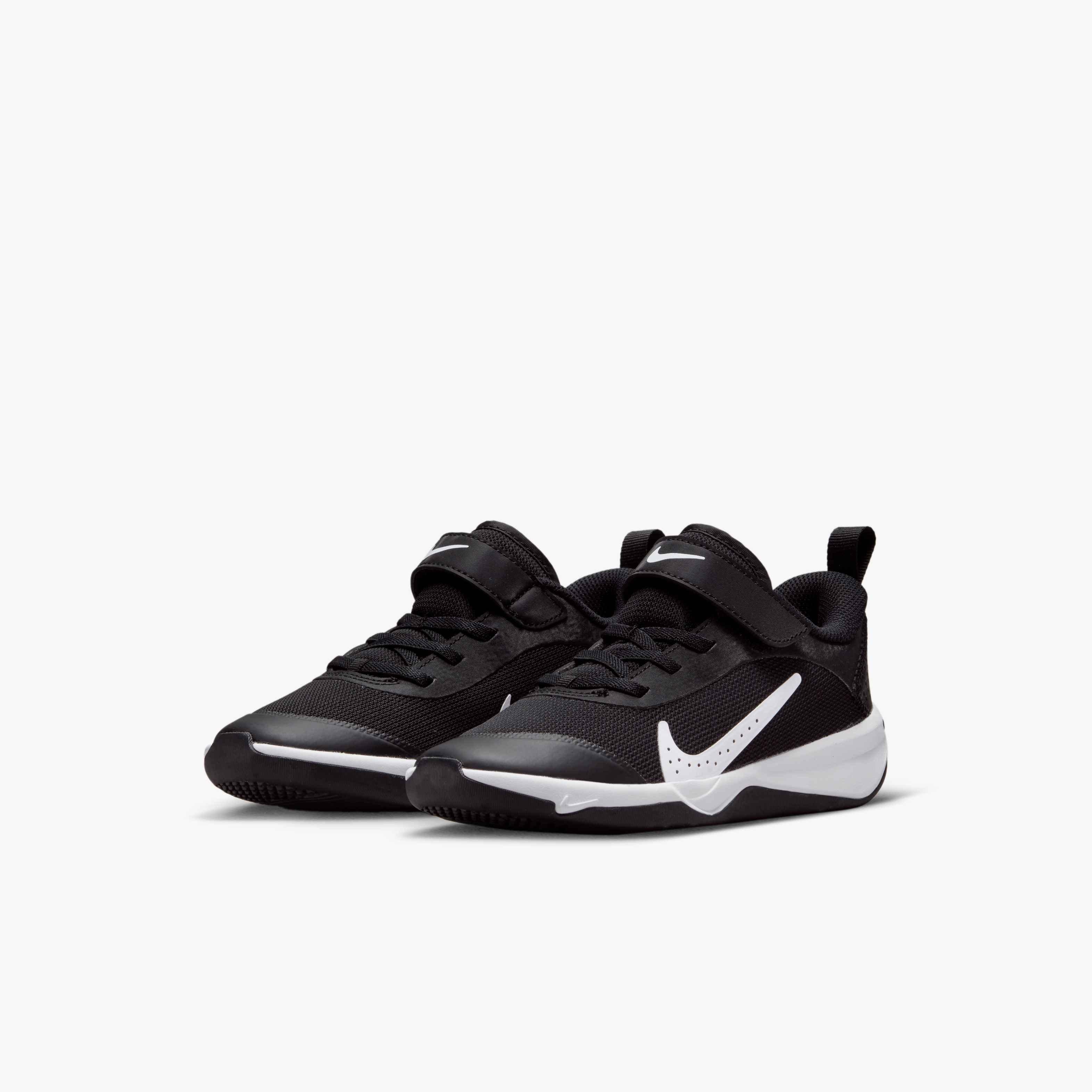 Nike Omni Multi-Court Preschool Boys' "Black/White" Shoe