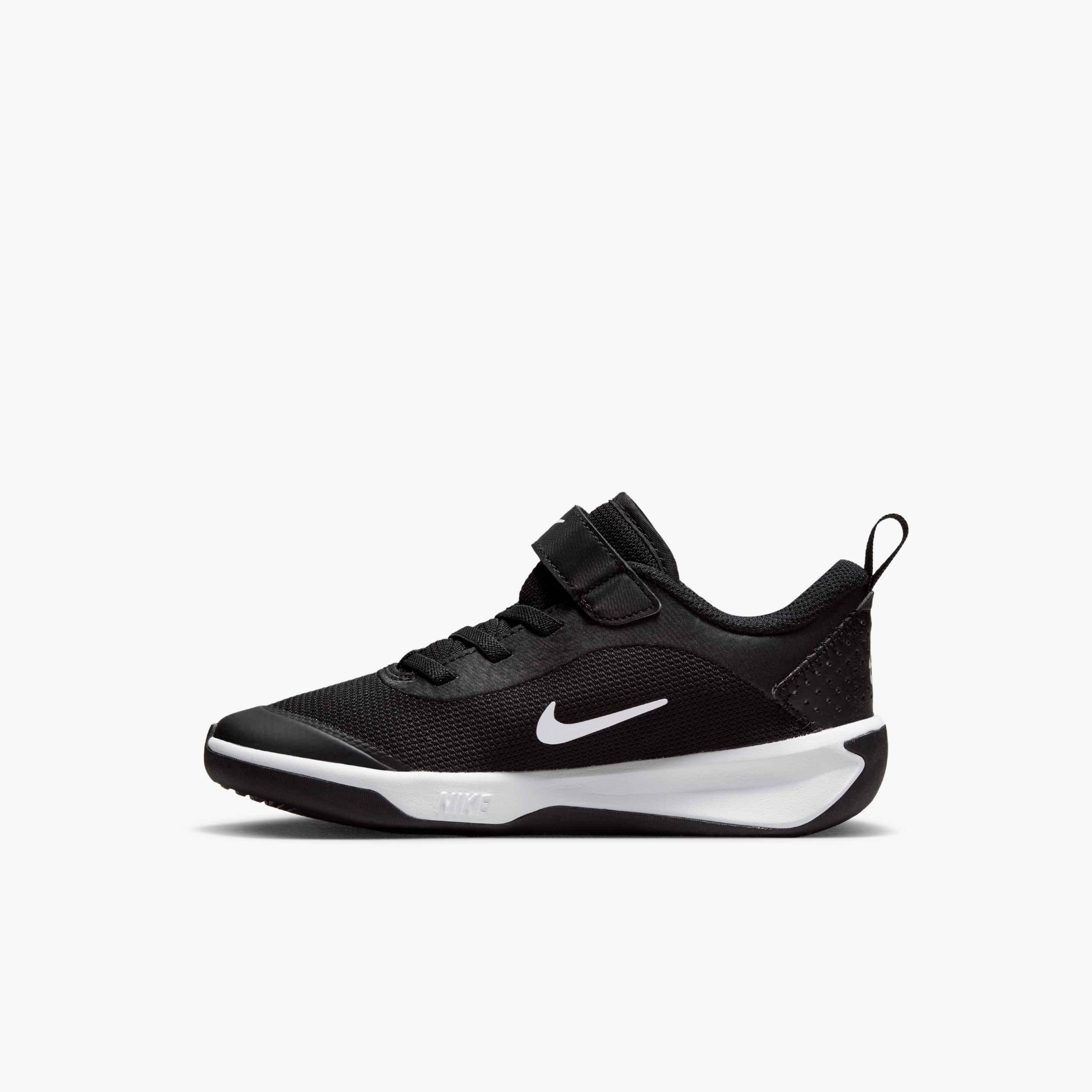 Nike Omni Multi-Court Preschool Boys' "Black/White" Shoe