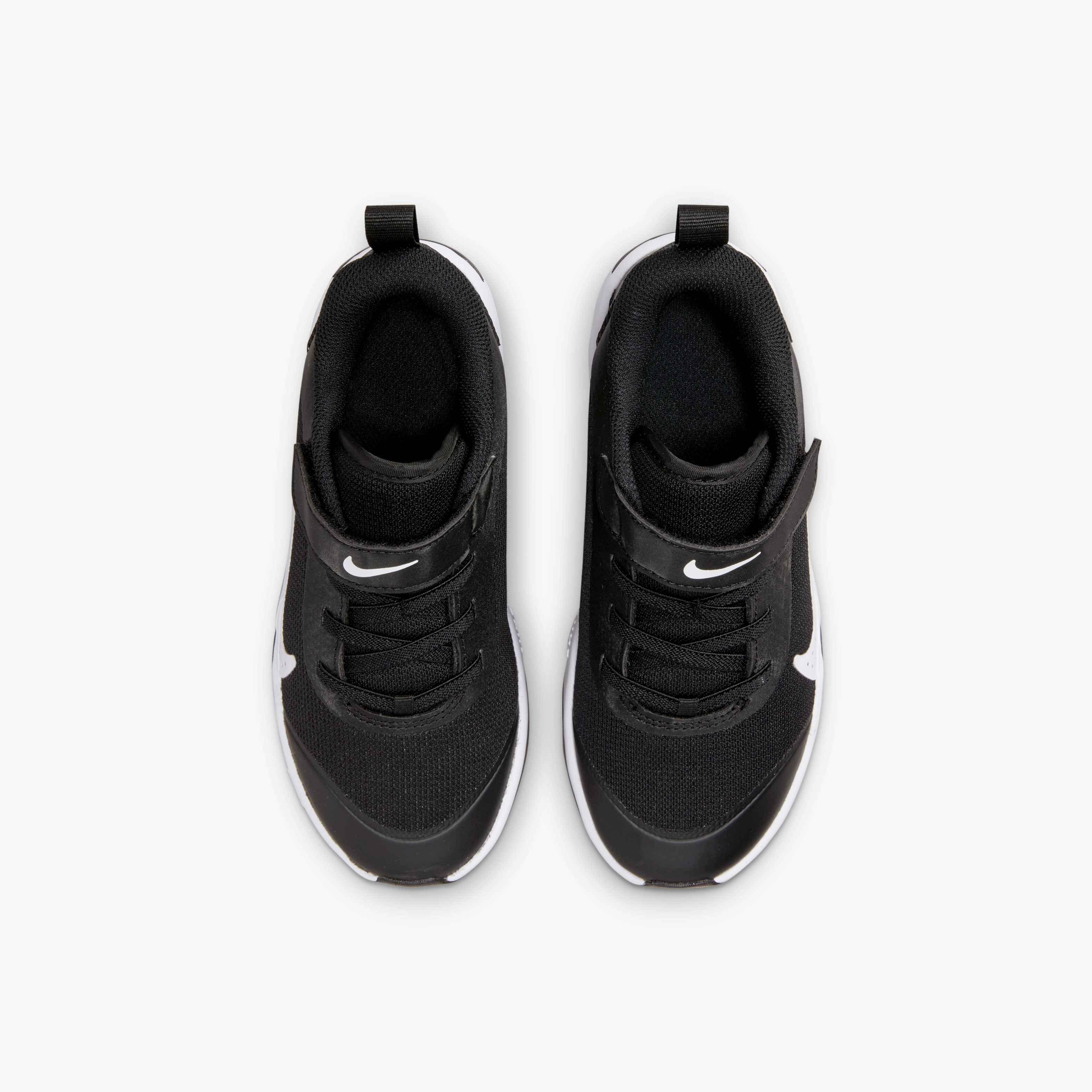 Nike Omni Multi-Court Preschool Boys' "Black/White" Shoe