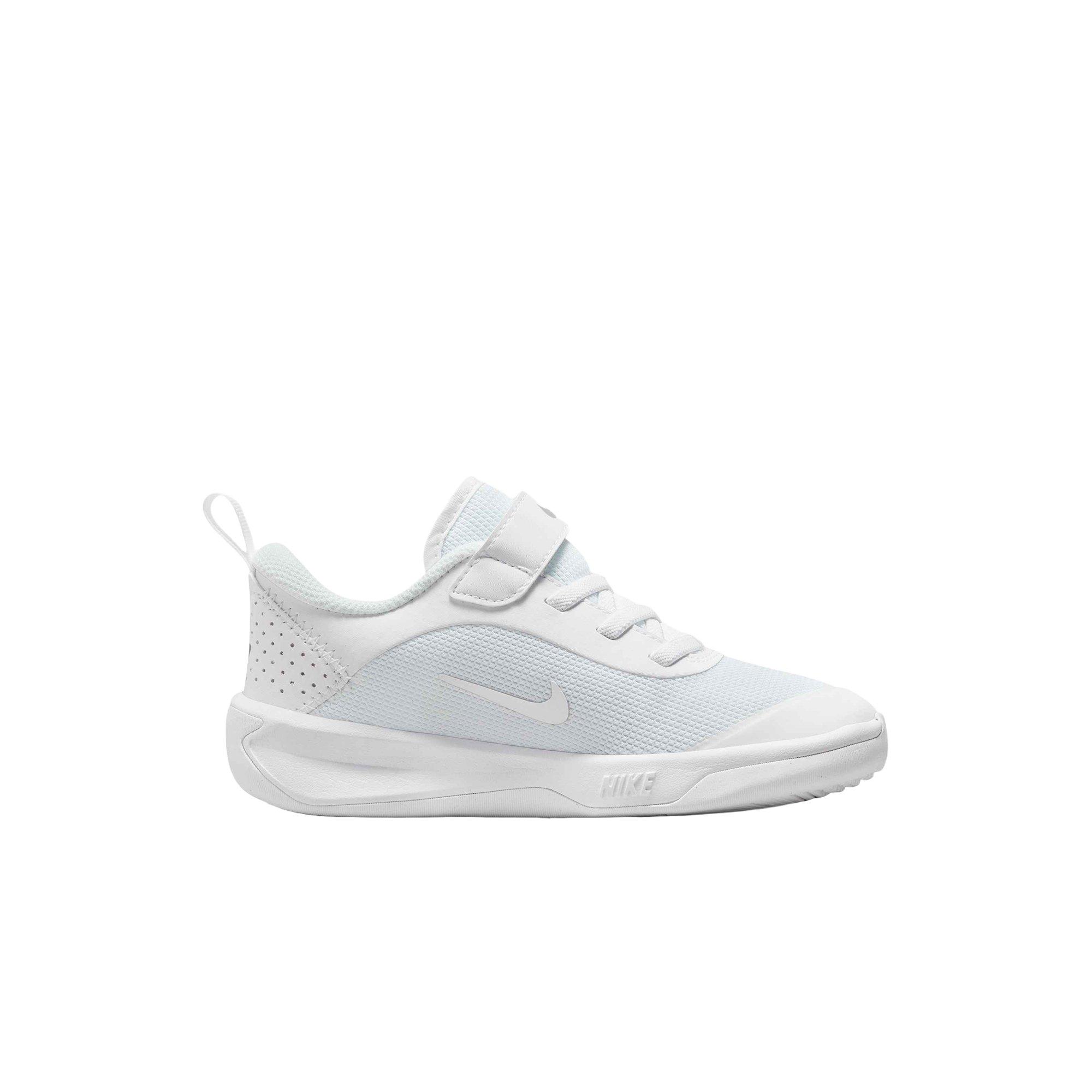Nike Omni Multi-Court "White/Pure Platinum" Preschool Kids' Shoe - WHITE Thumbnail View 2