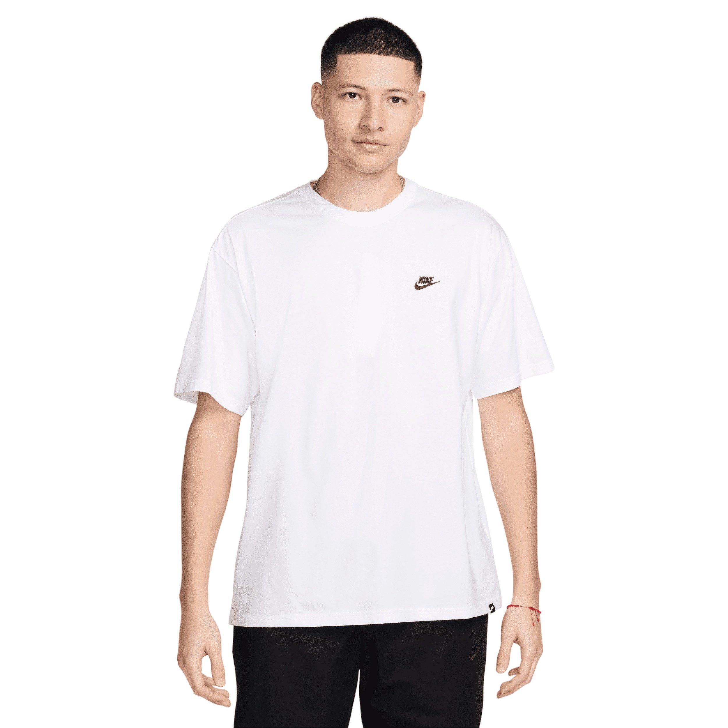 Nike Men's Sportswear Club Max T-Shirt - WHITE Thumbnail View 1