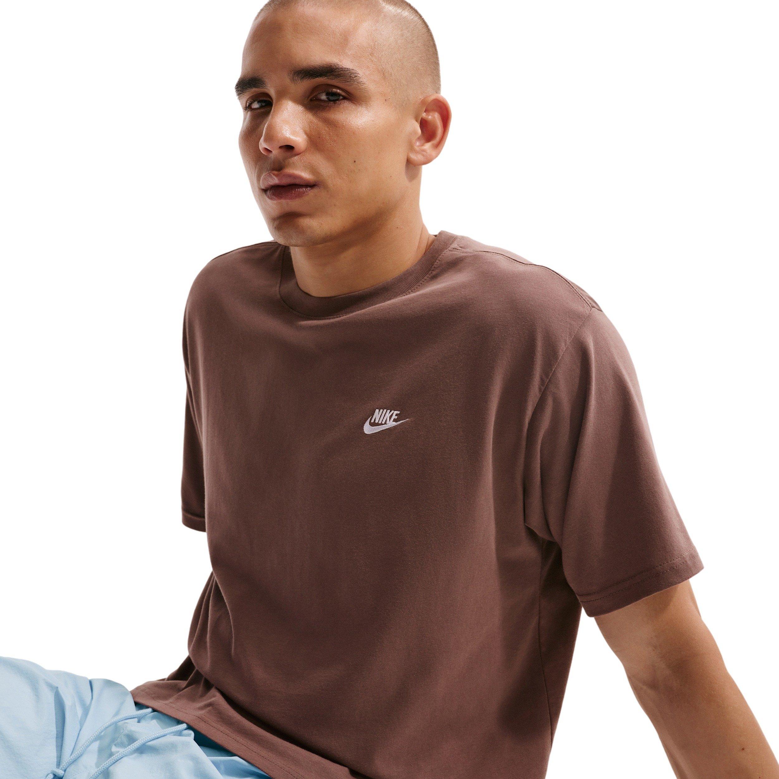 Nike Men's Sportswear Club Max T-Shirt - PURPLE Thumbnail View 1