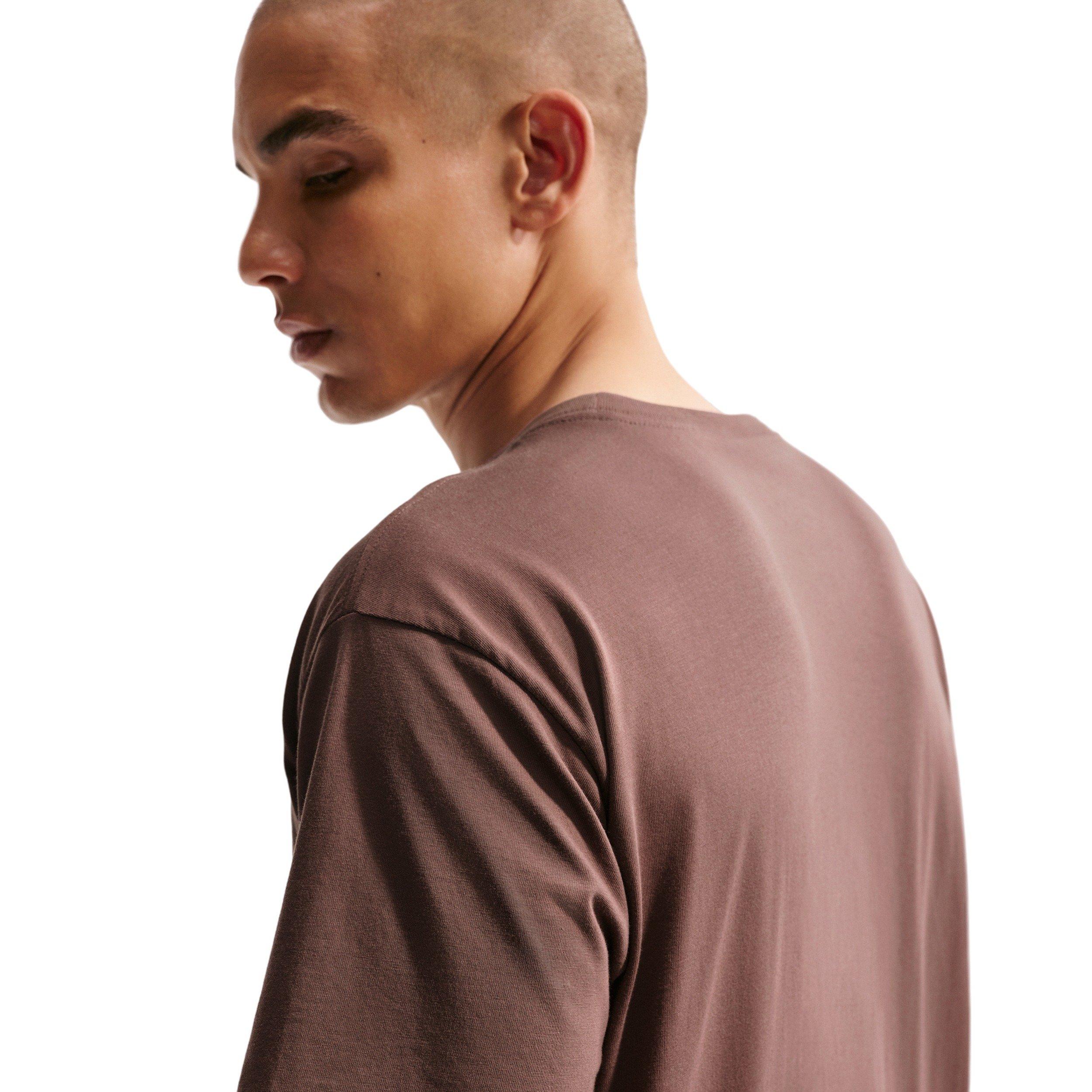 Nike Men's Sportswear Club Max T-Shirt - PURPLE Thumbnail View 2