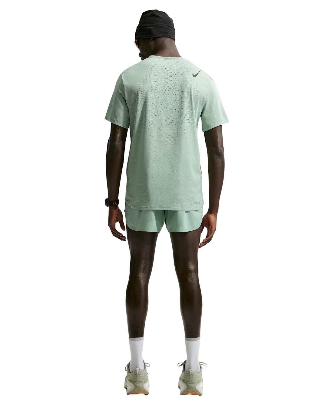Nike Men's AeroSwift Dri-FIT ADV Short-Sleeve Running Top - GREEN Thumbnail View 5