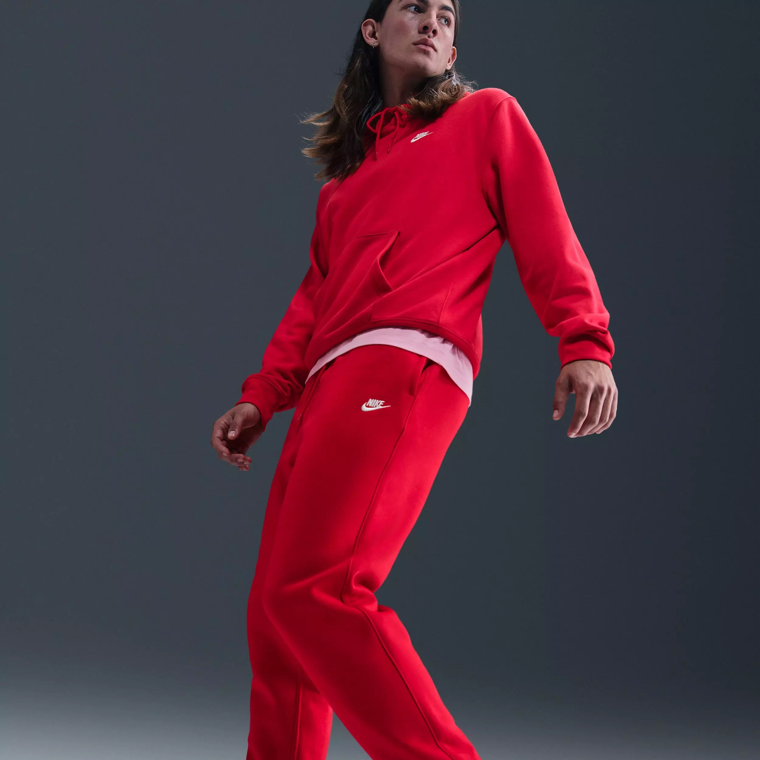 Nike Men's Club Fleece Joggers - RED