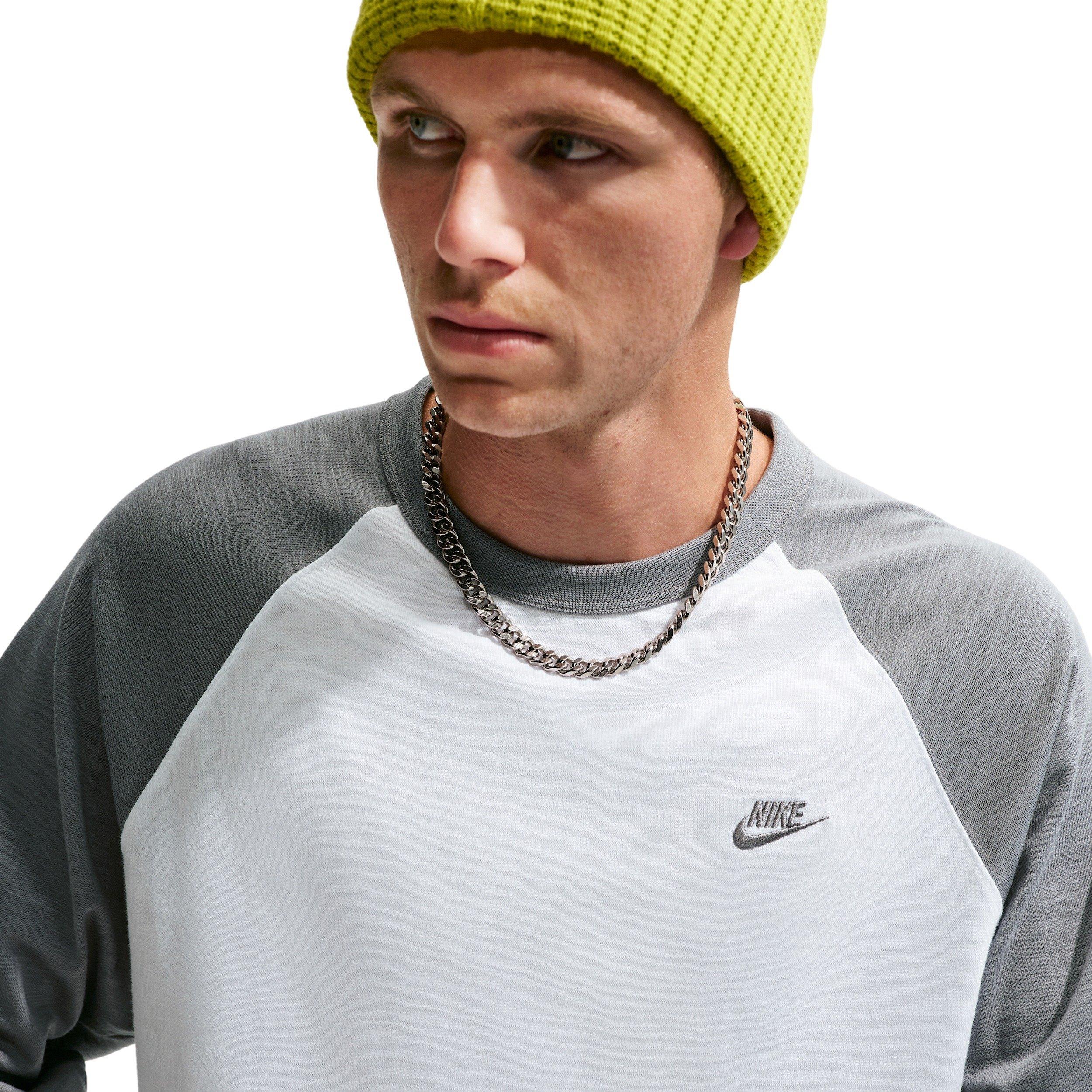 Nike Men's Sportswear Club 3/4-Sleeve Raglan Top - Grey/White - GREY/WHITE Thumbnail View 3