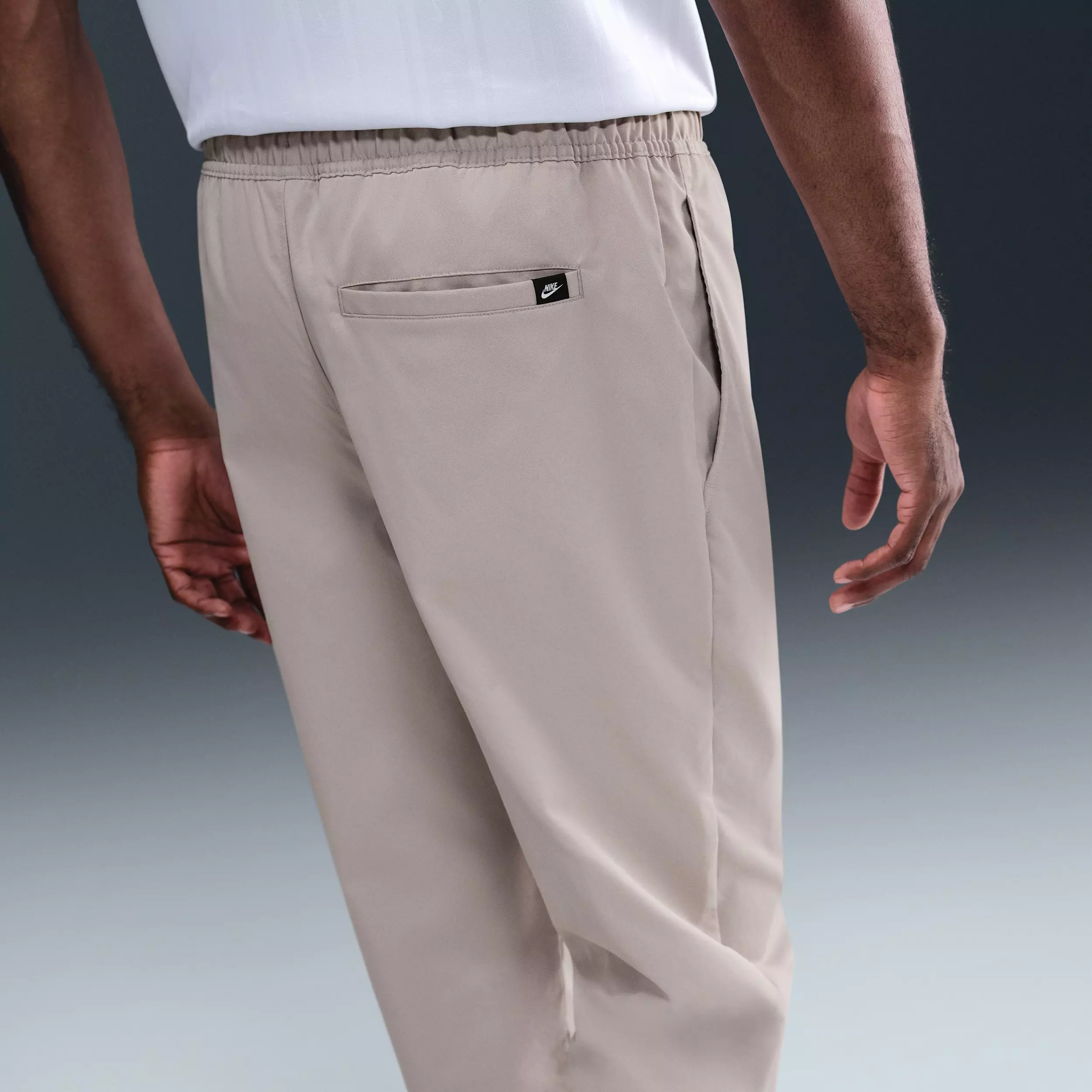 Nike Men's Club Woven Tapered Pants -Grey - GREY