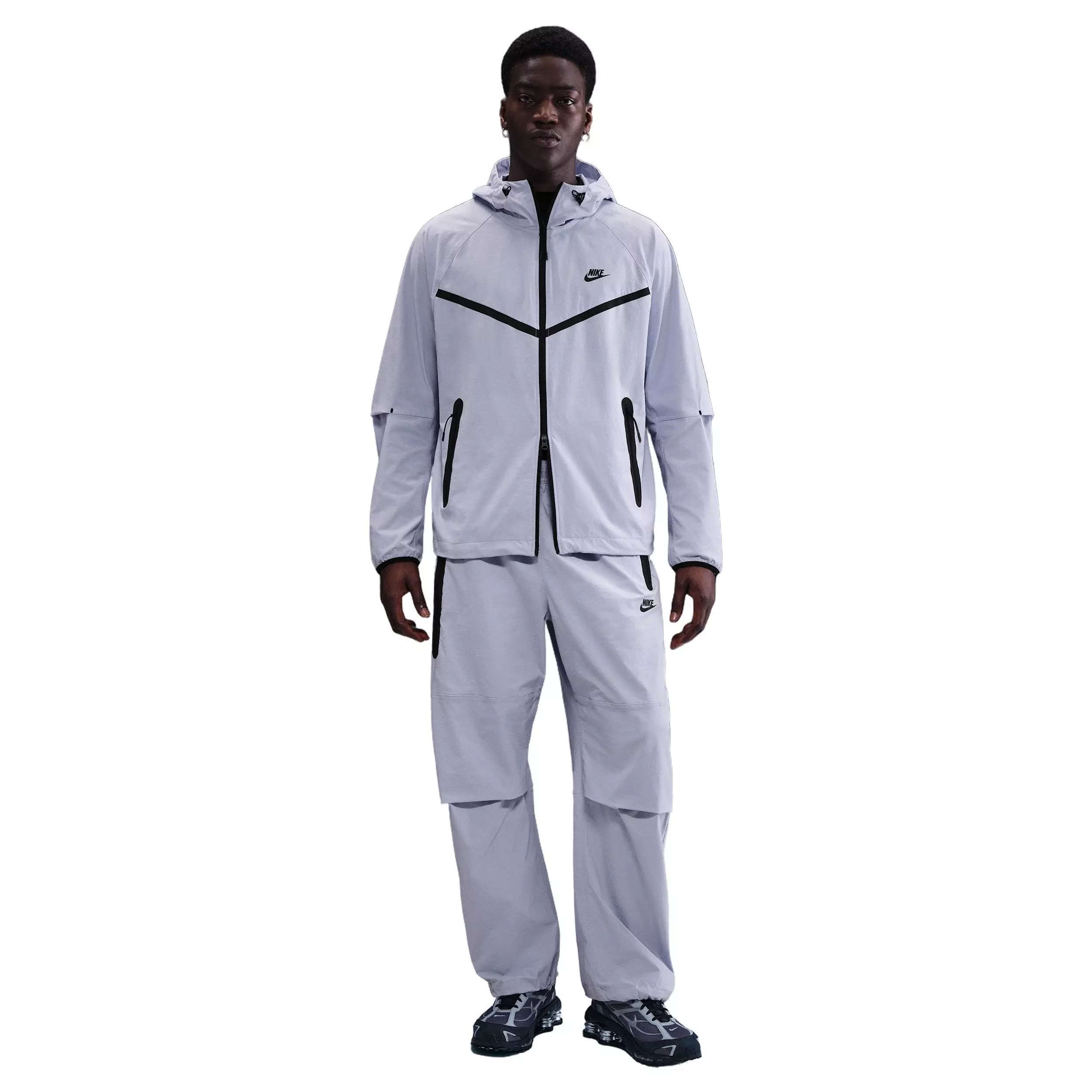 Nike Men's tech Woven Oversized Pants - GREY