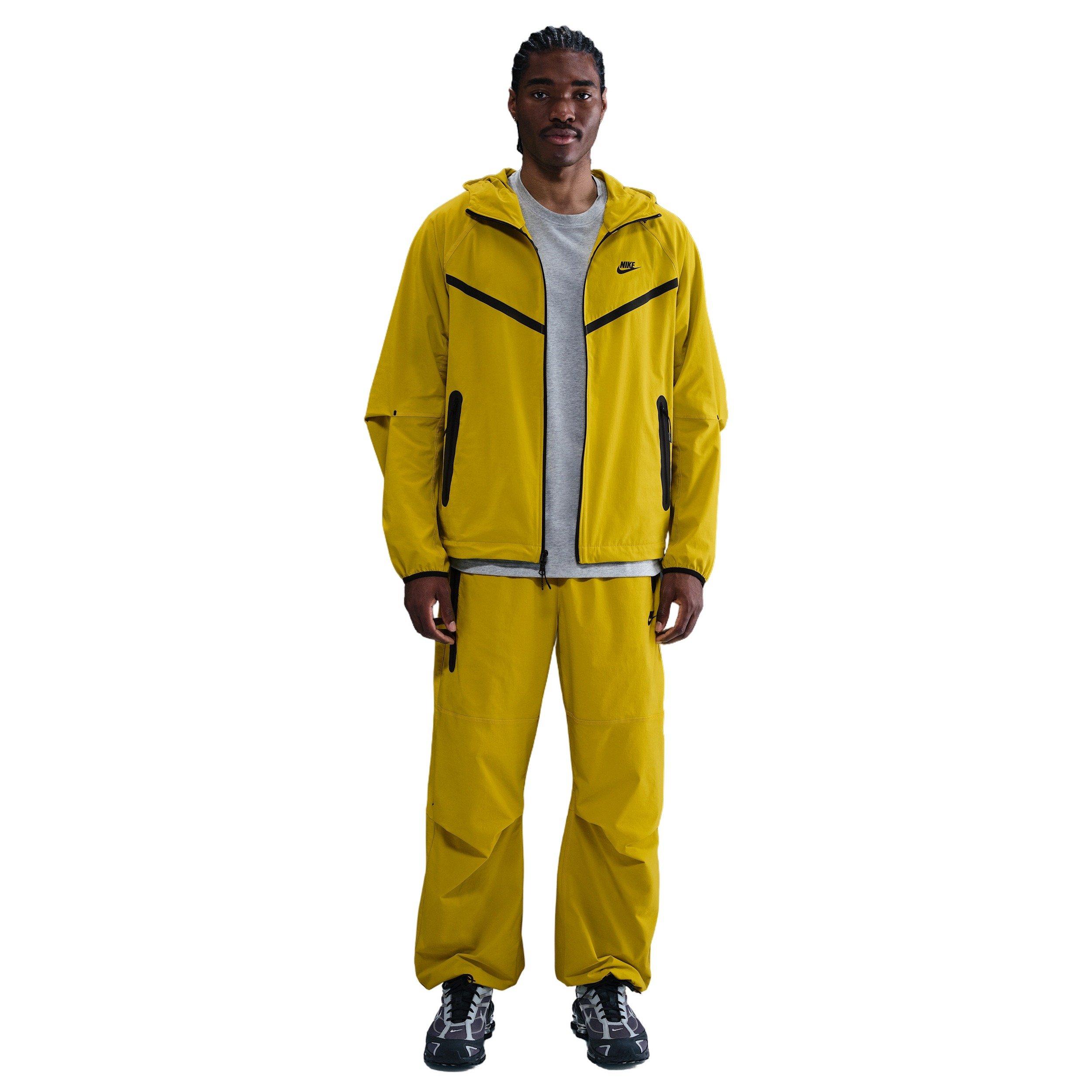 Nike Men's tech Woven Oversized Pants - YELLOW Thumbnail View 4