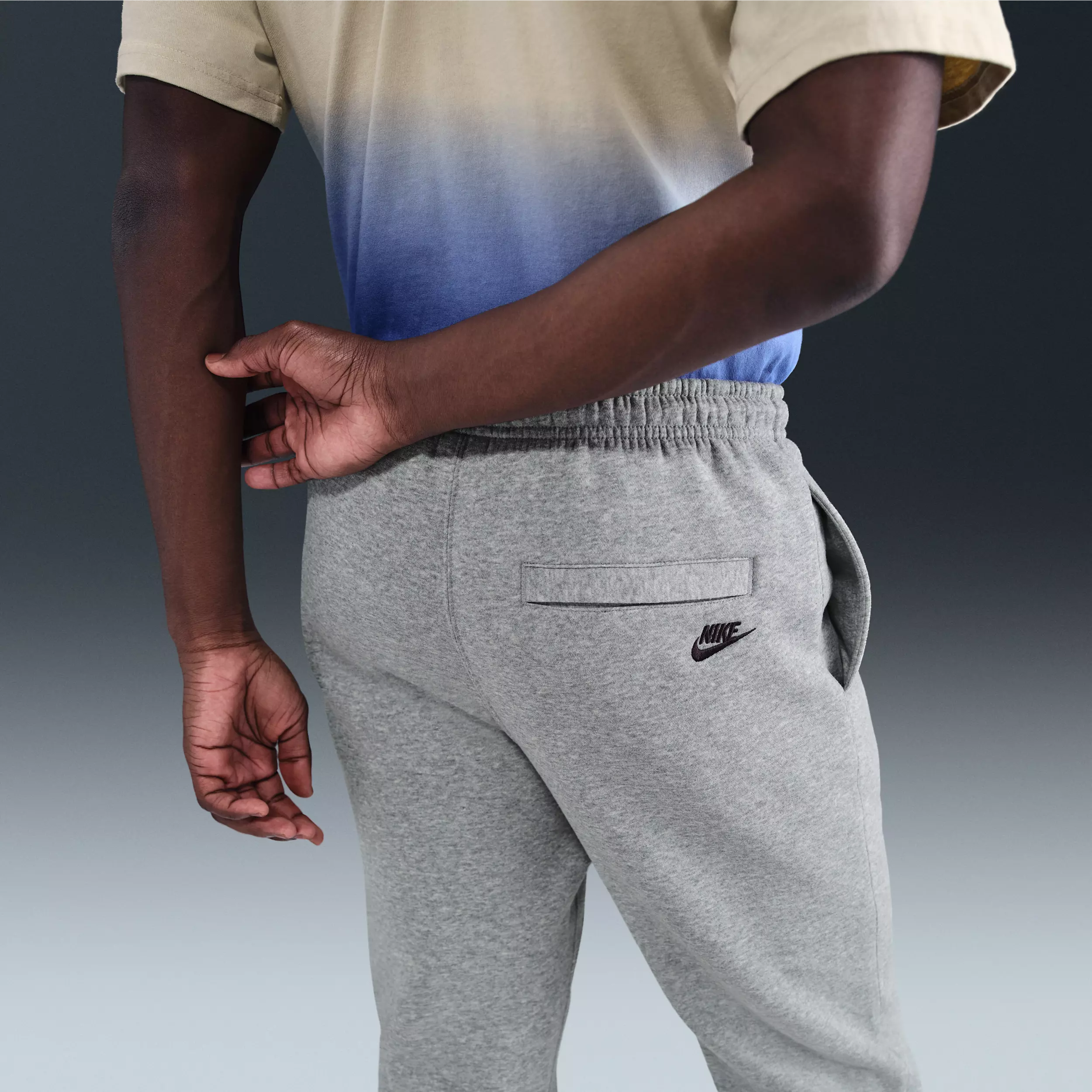 Nike Men's Sportswear Club BB Neo Varsity Fleece Joggers - GREY