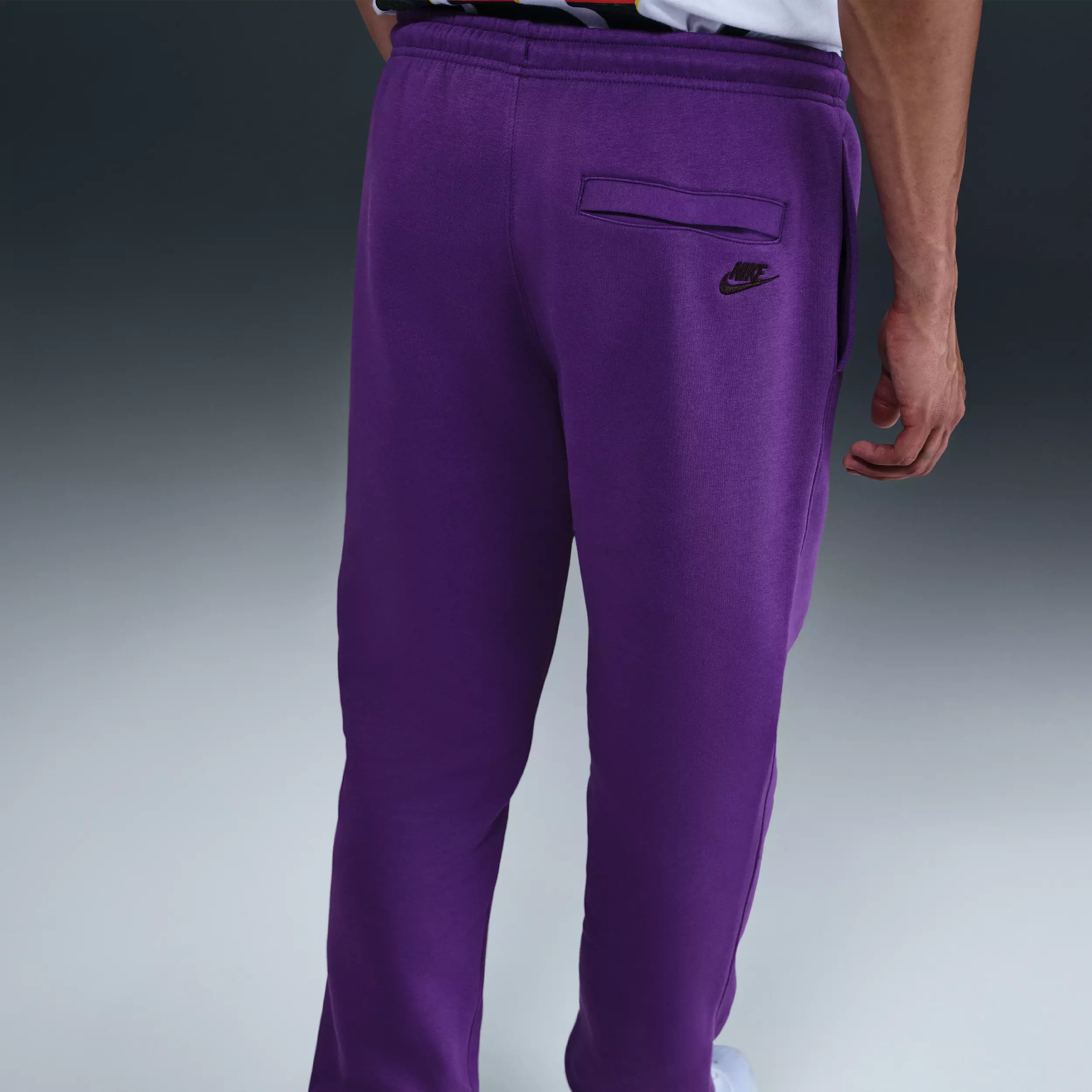 Nike Men's Sportswear Club BB Neo Varsity Fleece Joggers - PURPLE