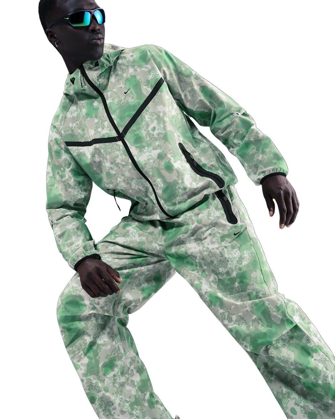 Nike Men's tech Dri-FIT Woven Camo Loose-Fit Pants - Grey - GREY Thumbnail View 4