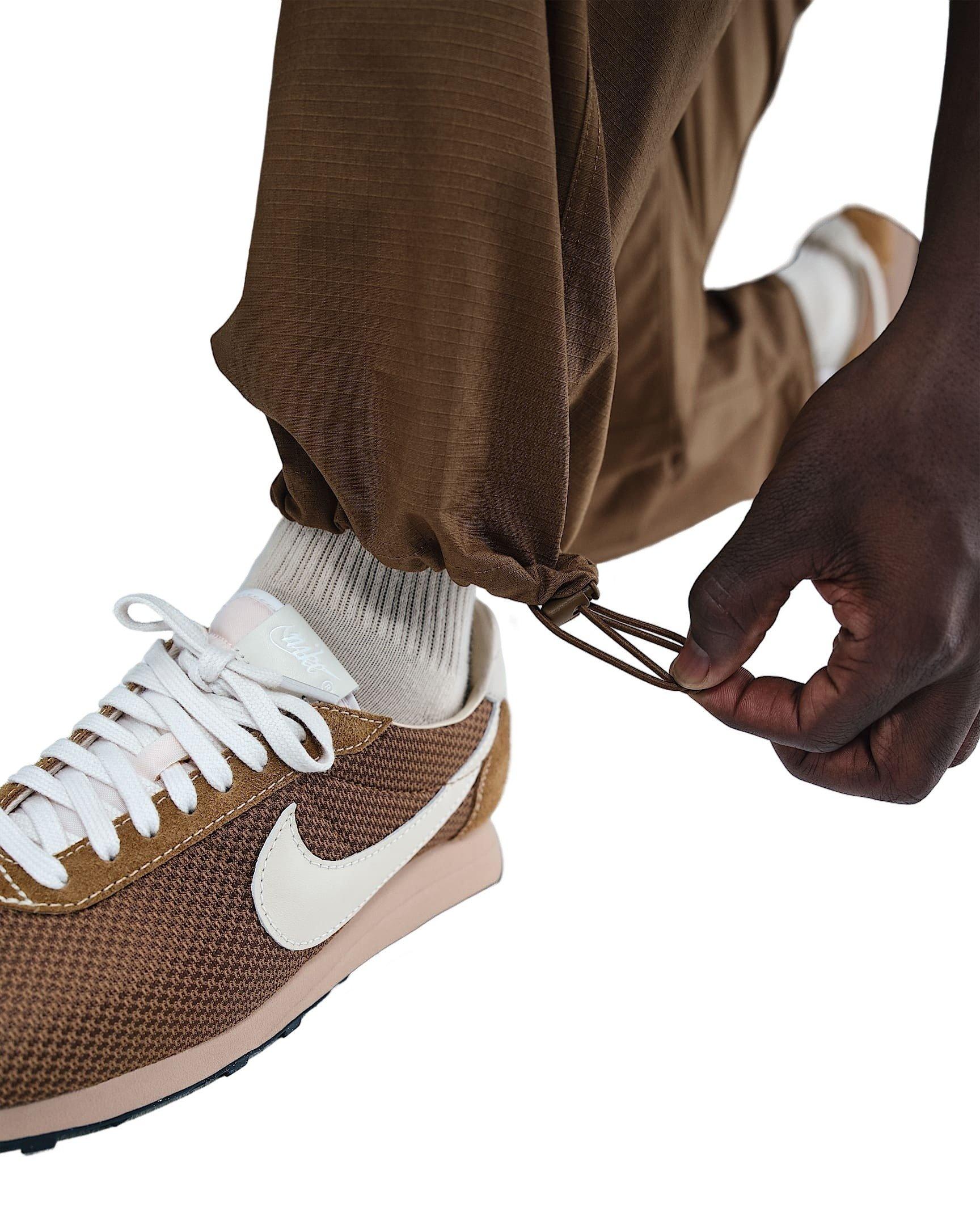 Nike Men's Sportswear Club Woven Cargo Pants - BROWN Thumbnail View 4