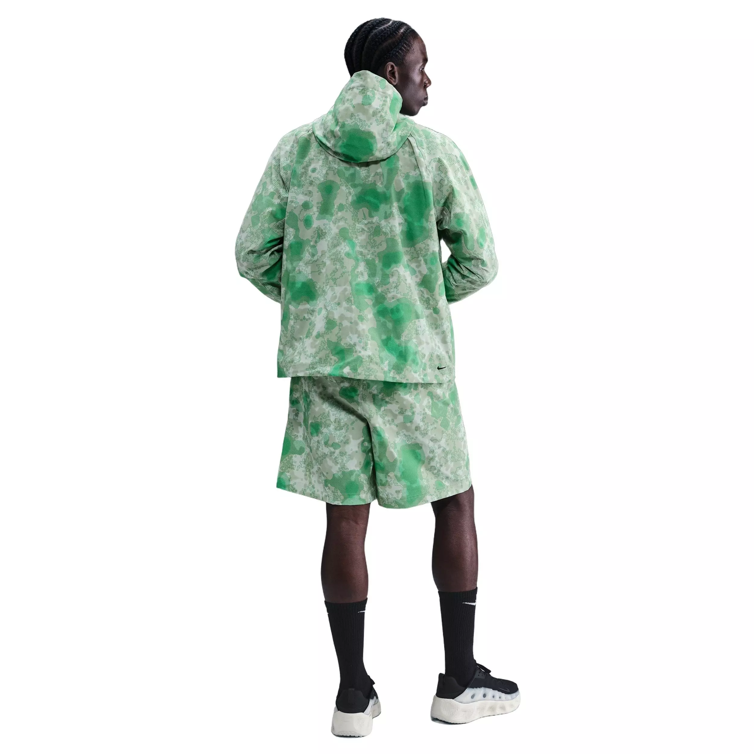 Nike Men's Tech Dri-FIT Woven Camo Windrunner Oversized Graphic All Over Print Jacket - Grey - GREY