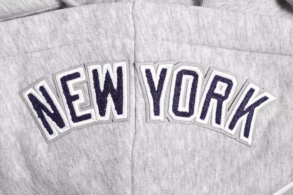 Pro Standard Women's MLB New York Yankees Mashup Rib Cropped Fleece PO Hoodie -Grey/Navy - GREY/NAVY