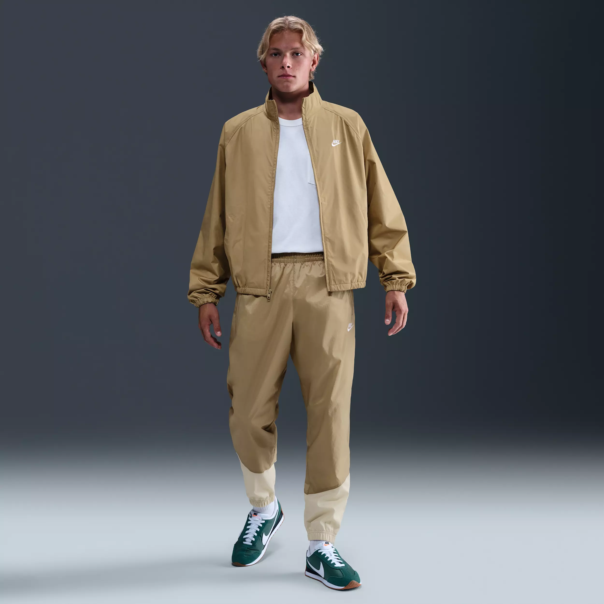 Nike Men's Sportswear Club Roscoe Full-Zip Jacket - BROWN