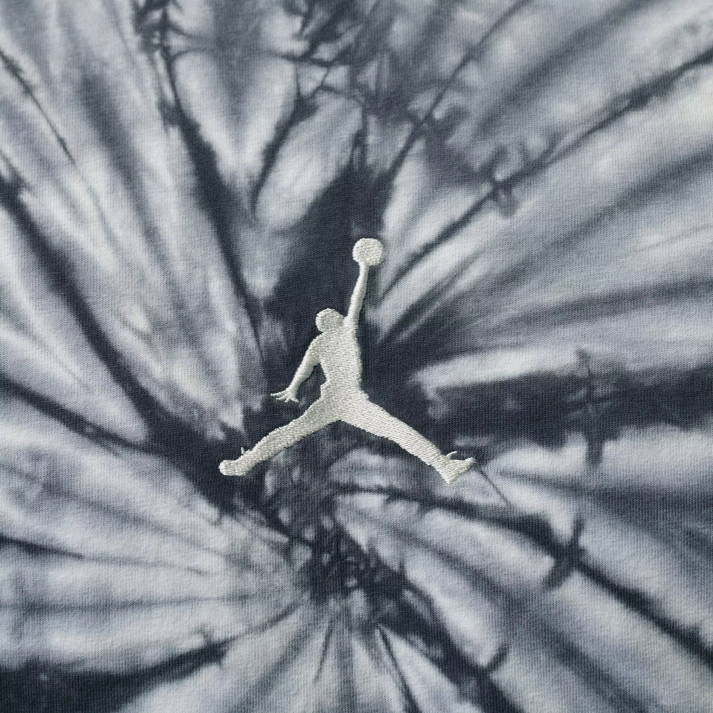 Jordan Men's Brooklyn Tie-Dye Festival T-Shirt - WHITE/BLACK
