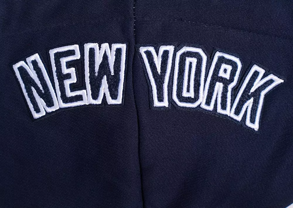Pro Standard Women's MLB New York Yankees Mashup Rib Cropped Fleece Pullover Hoodie - Navy - NAVY