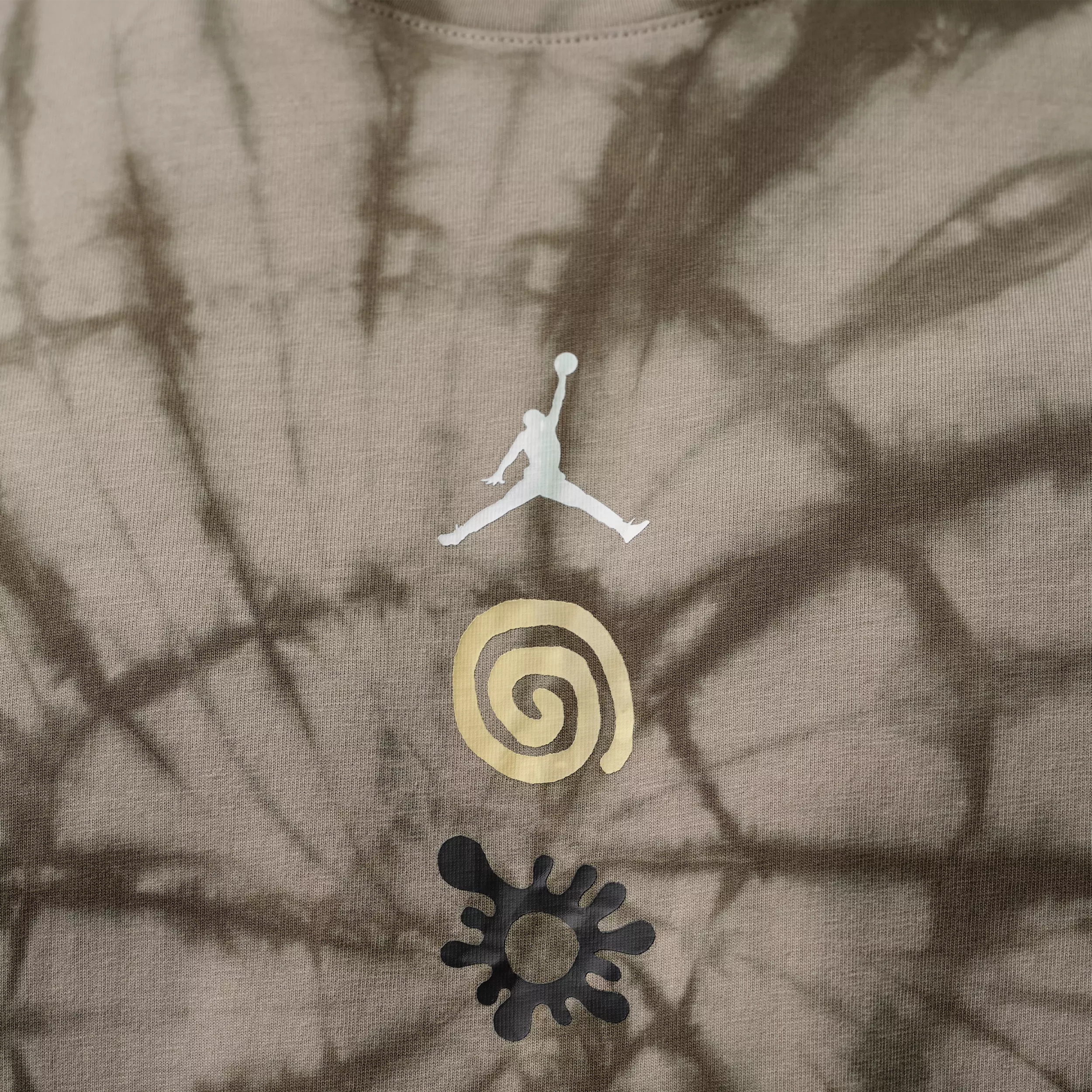 Jordan Men's Brooklyn Tie-Dye Global Mindfulness Festival T-Shirt - BROWN