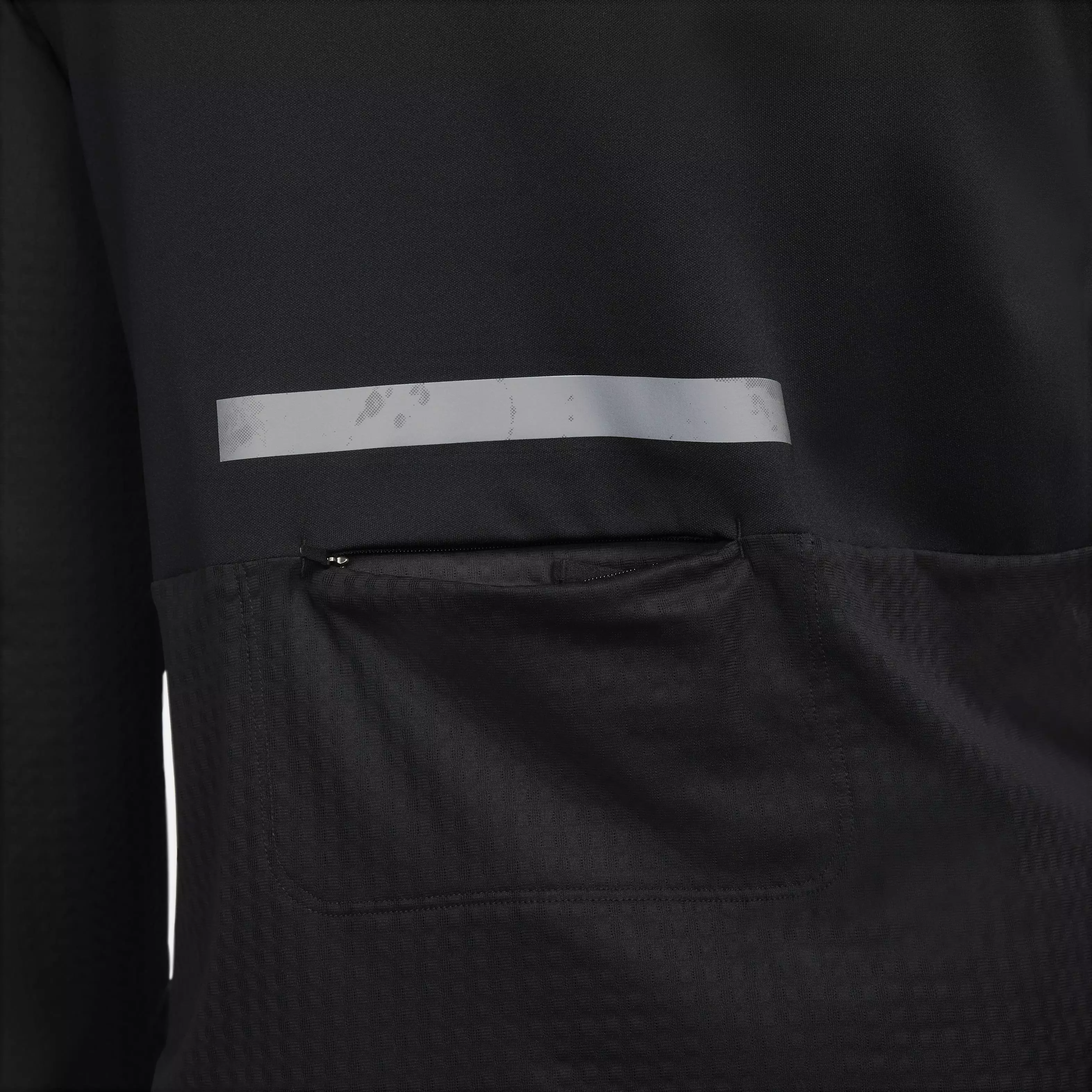 Nike Men's Therma-FIT Run Division Element 1/2 Zip Running Top-Black - BLACK