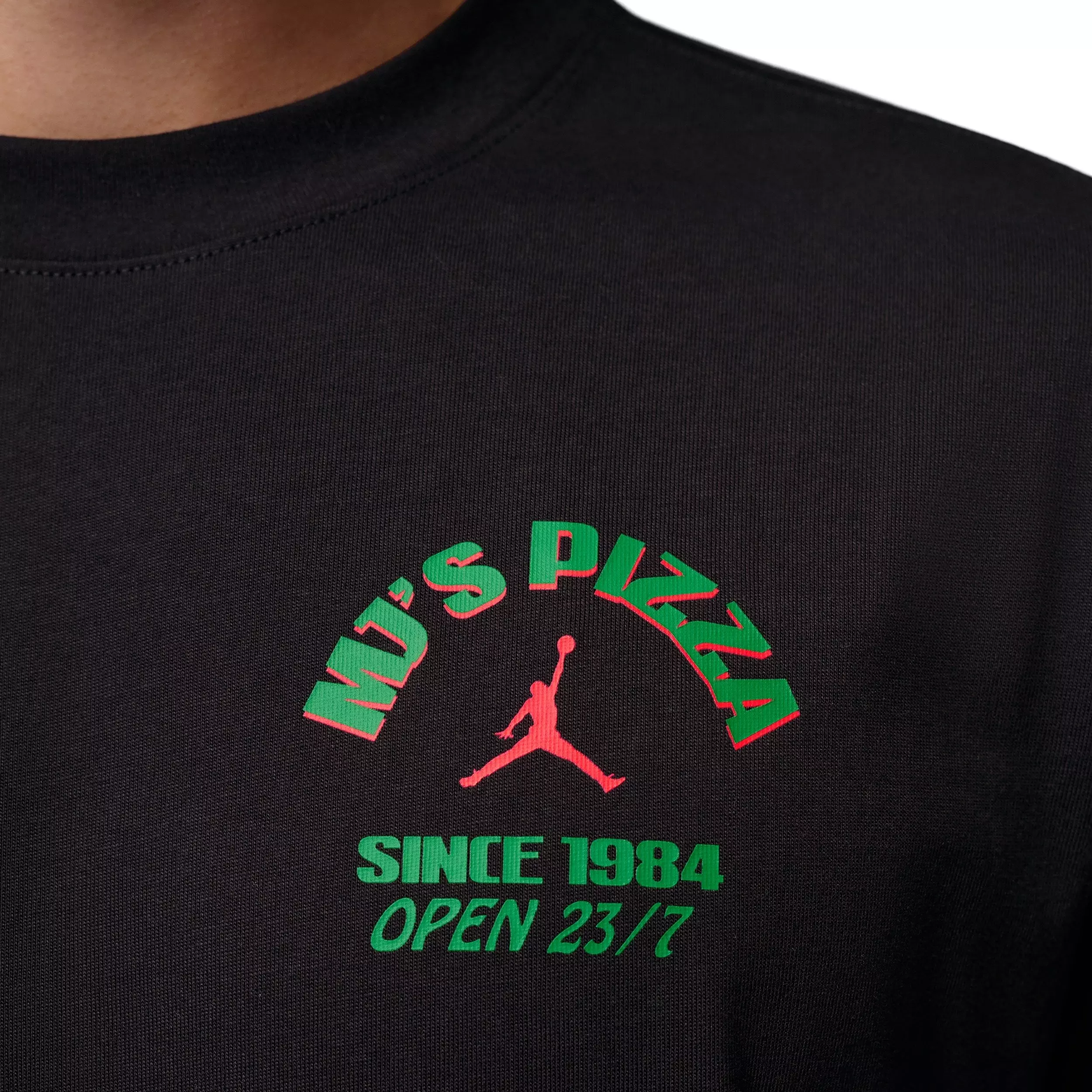Jordan Men's NC Pizza Graphic T-Shirt - BLACK