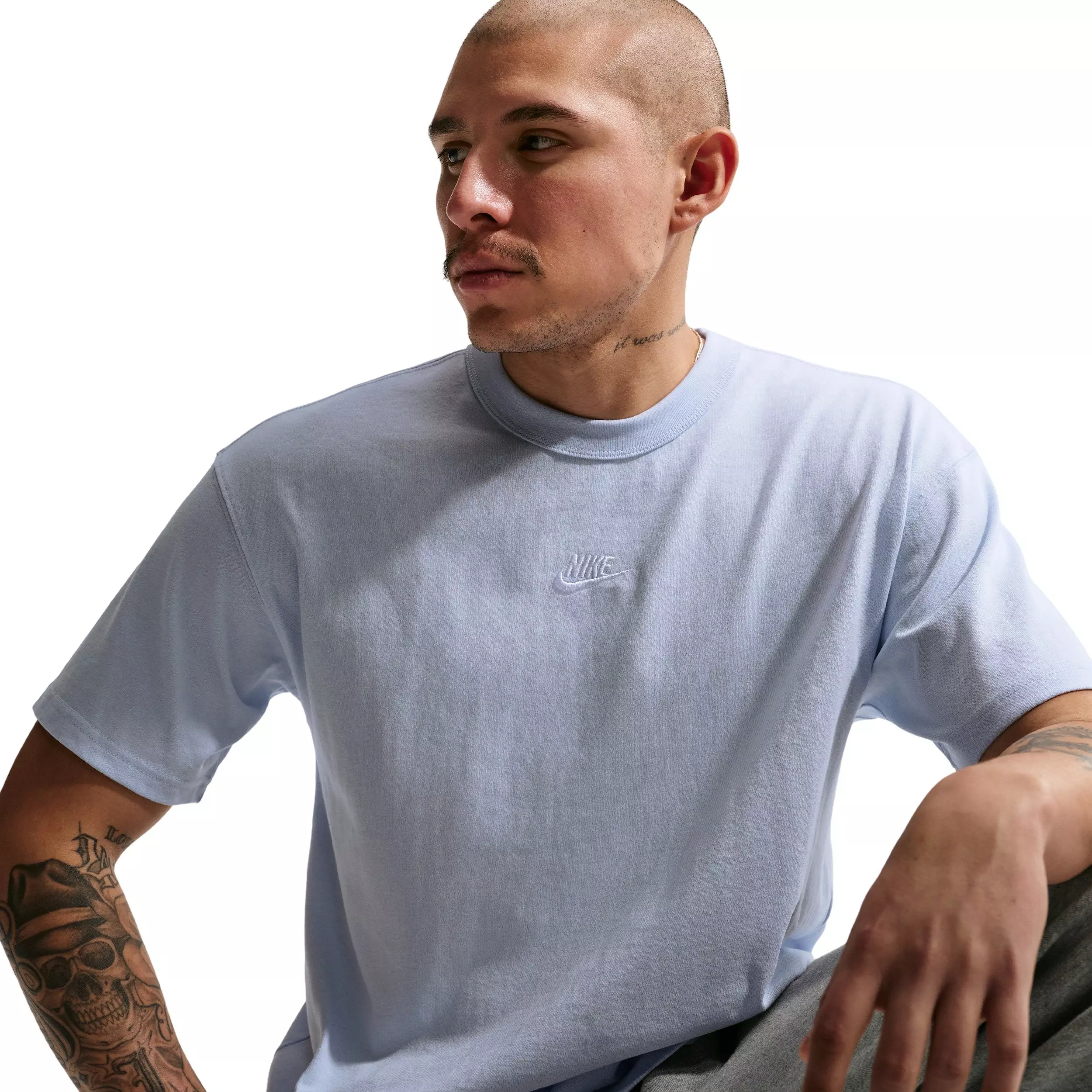 Nike Men's Sportswear Premium Essentials T-Shirt - BLUE