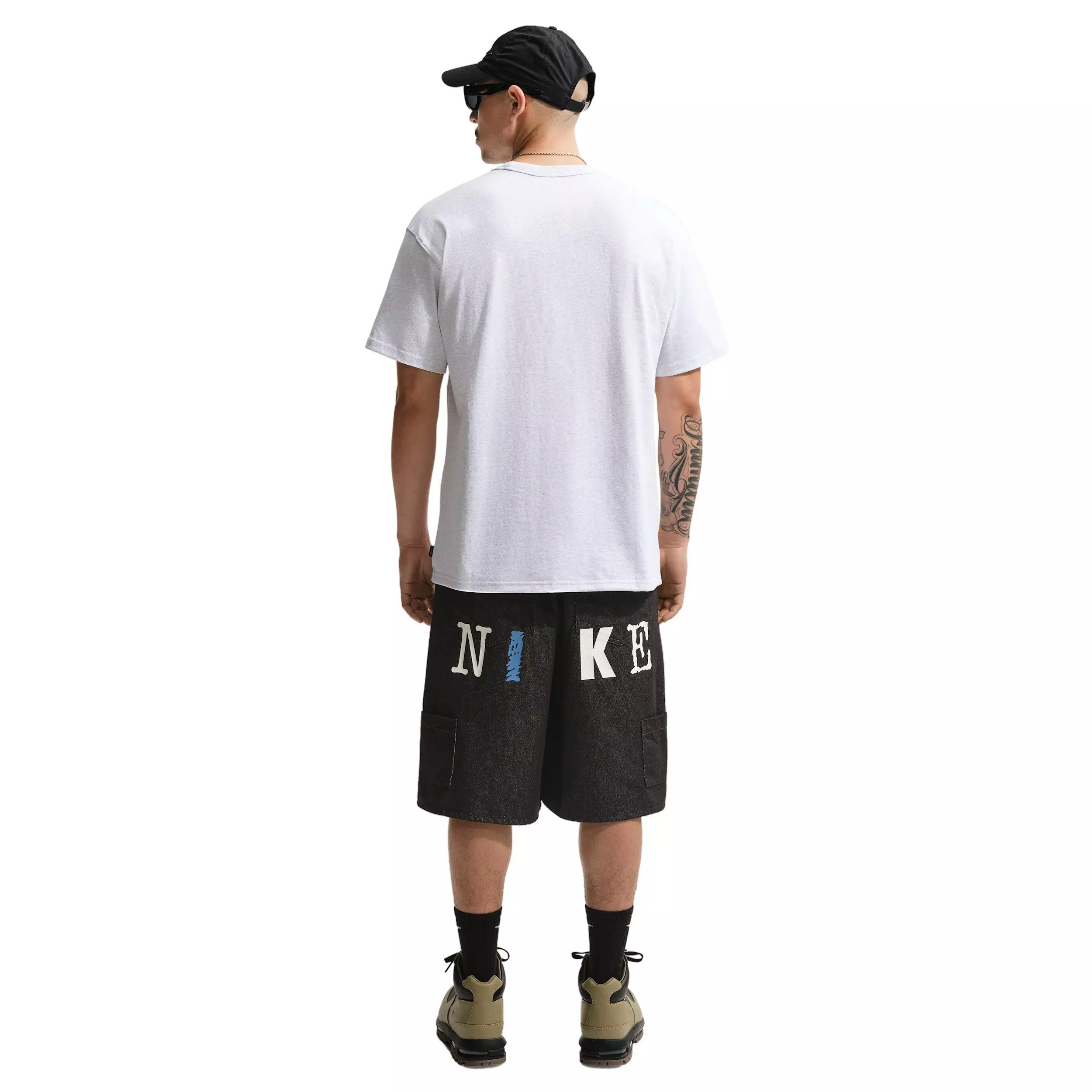 Nike Men's Sportswear Premium Essentials Sust T-Shirt - BIRCH HEATHER