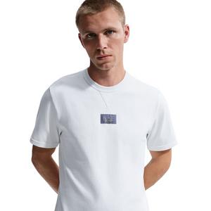 Nike Men's Sportswear Tailored Premium Essentials Patch T-Shirt