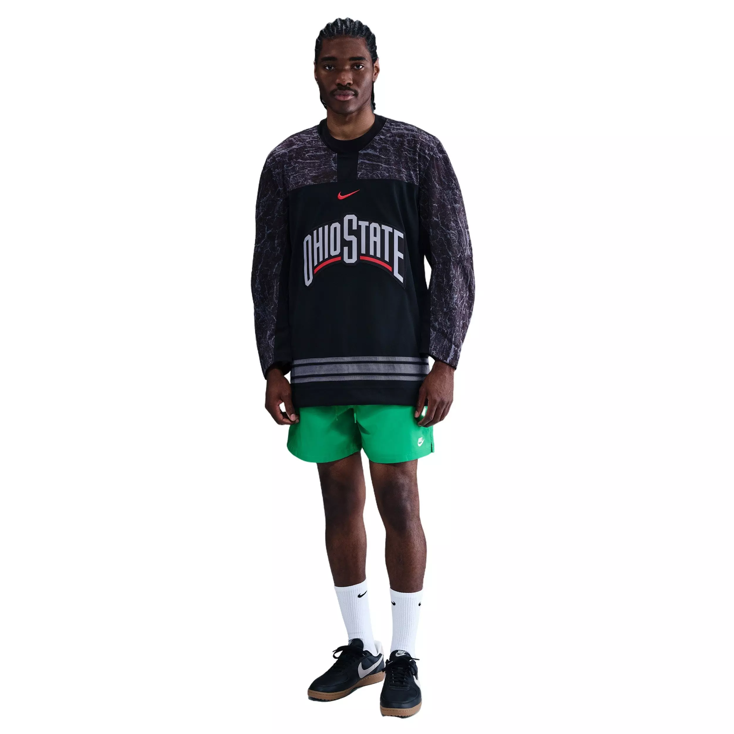 Nike Men's Club Woven Flow Shorts - GREEN
