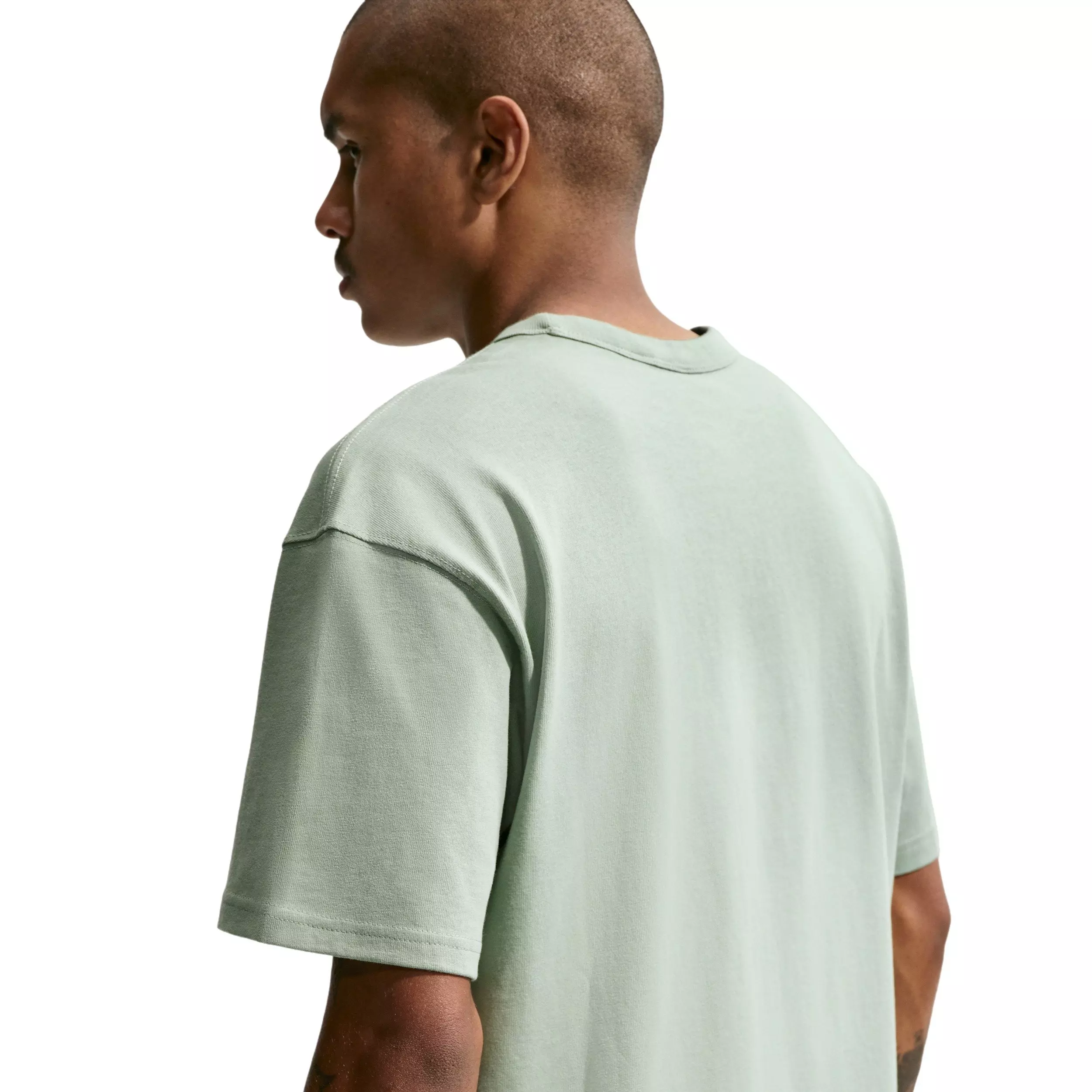 Nike Men's Sportswear LSE Premium Essentials Orange T-Shirt - GREEN