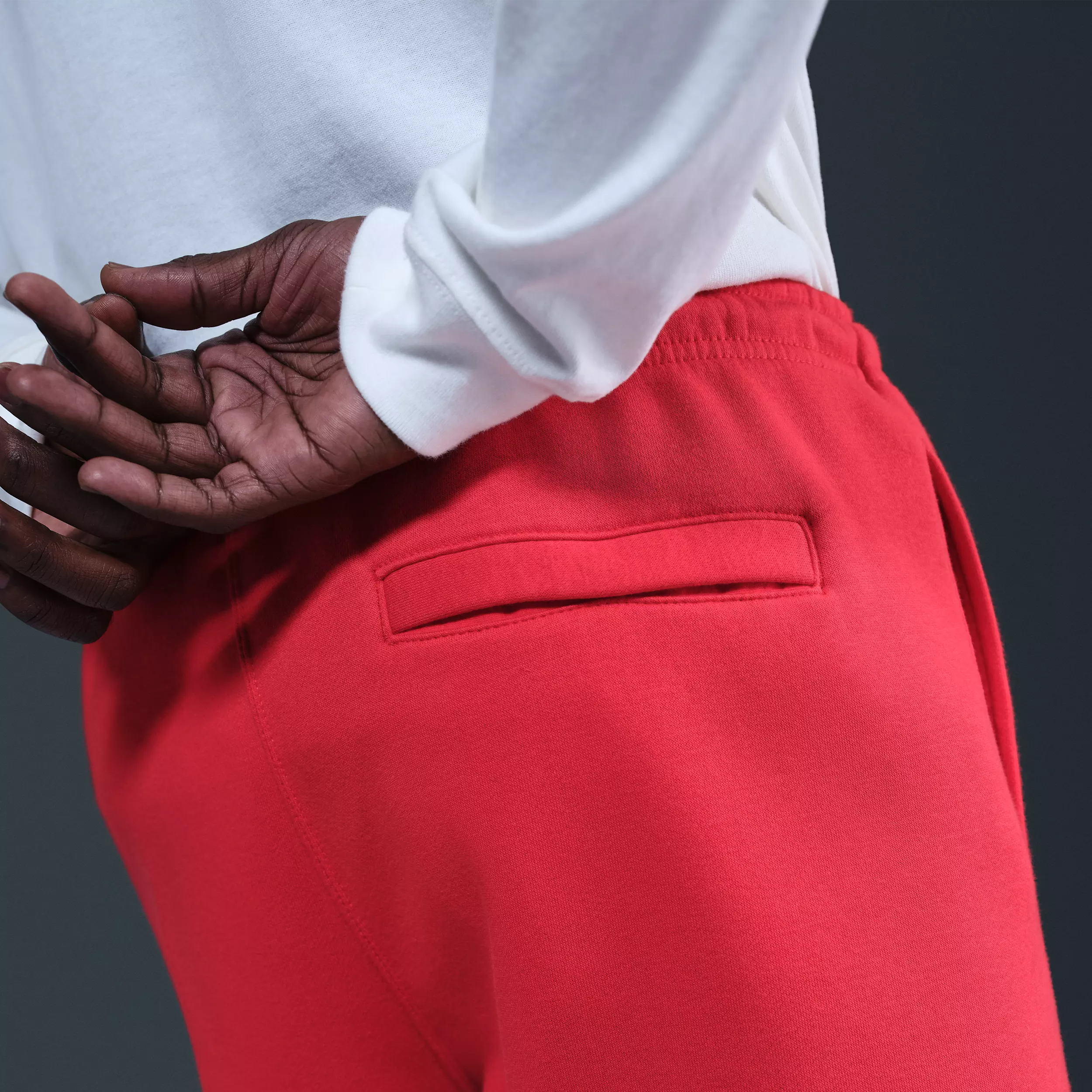 Nike Men's Club BB Graphic Fleece Shorts - RED