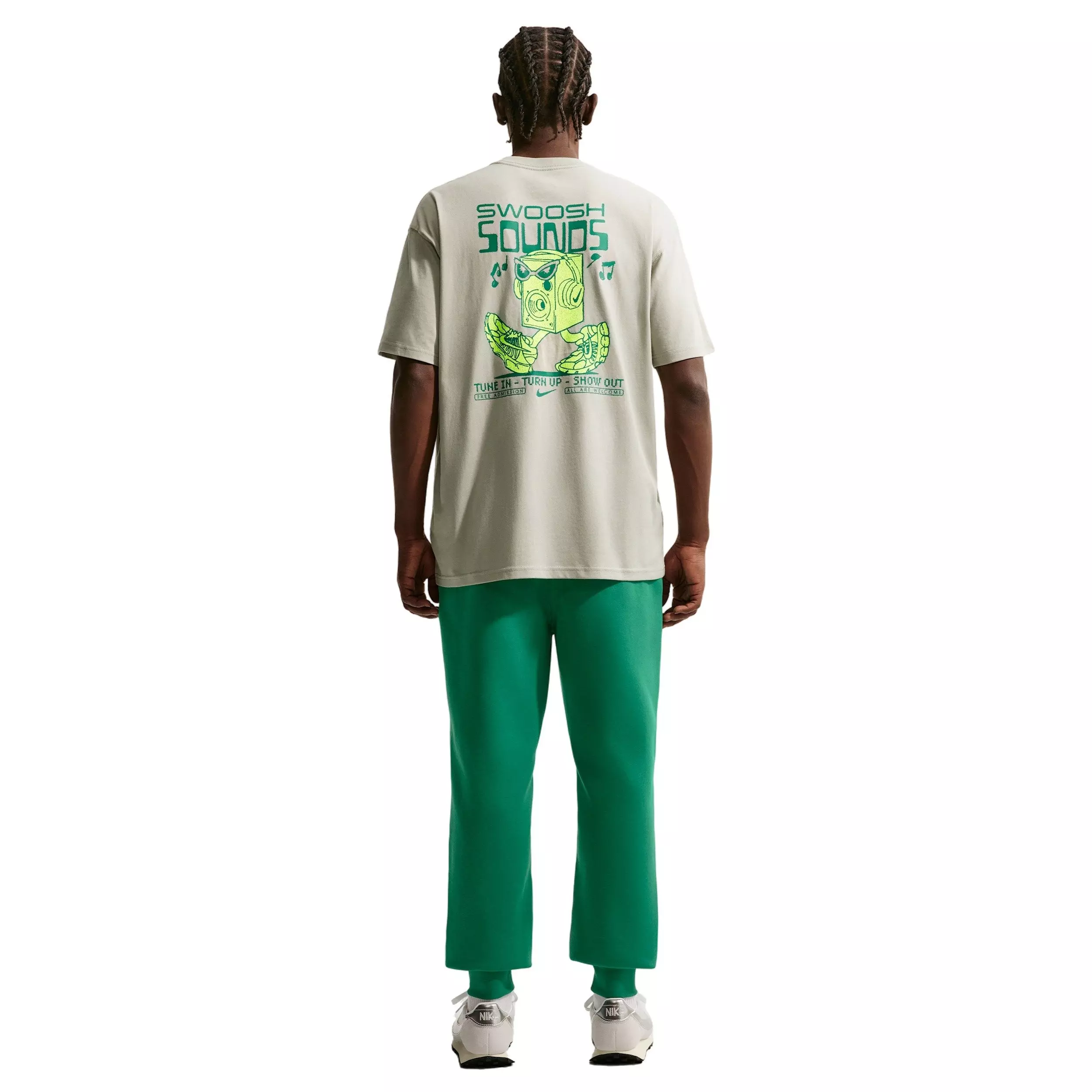 Nike Men's Sportswear Swoosh Sound T-Shirt - GREEN