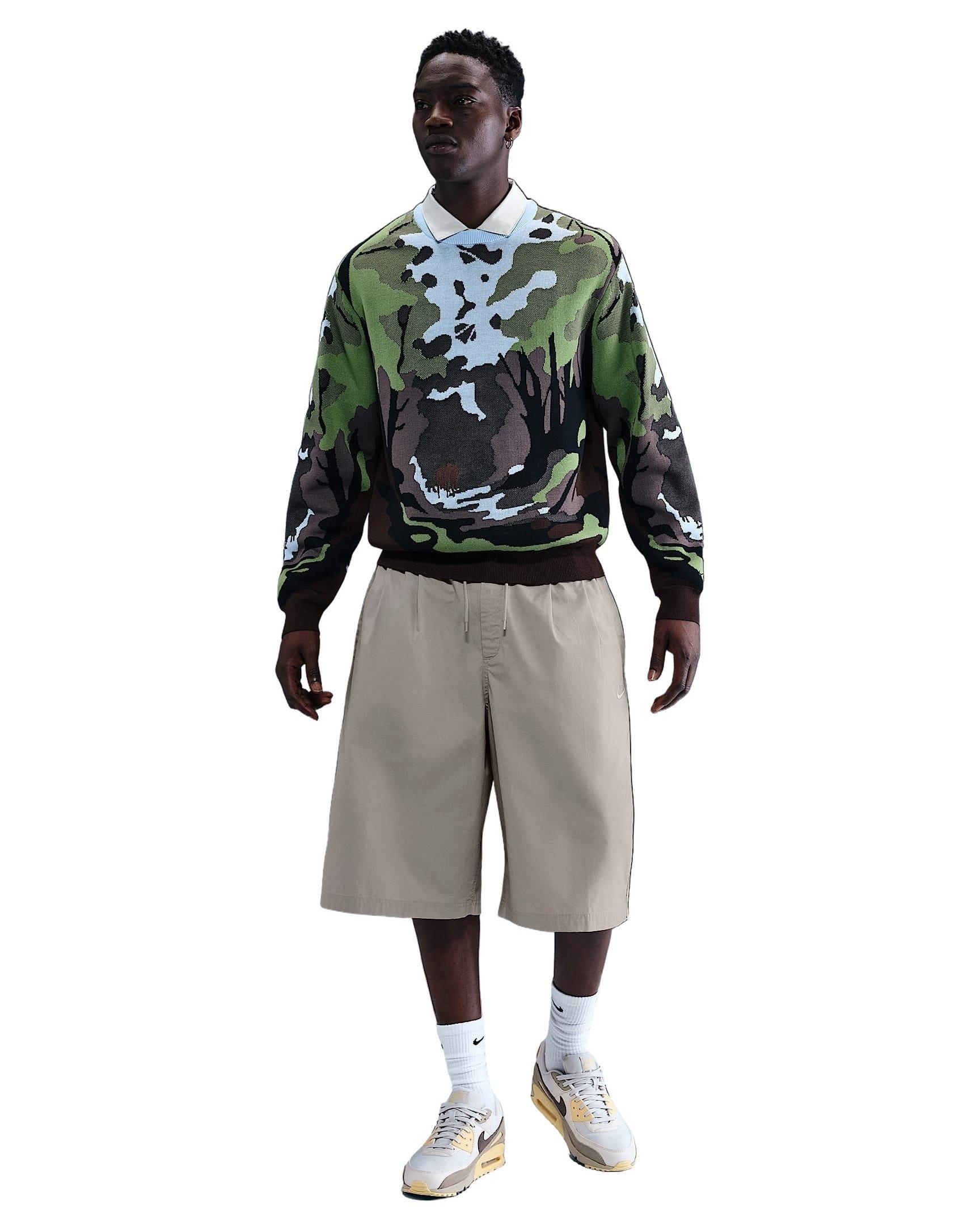 Nike Men's Club Seoul OS Shorts - GREY Thumbnail View 4