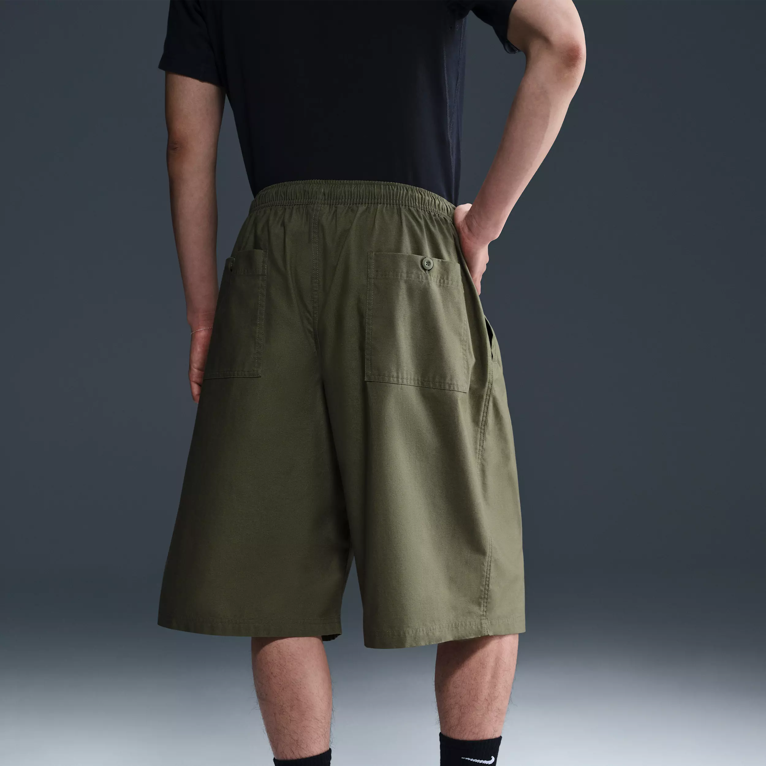 Nike Men's Club Seoul OS Shorts - GREEN