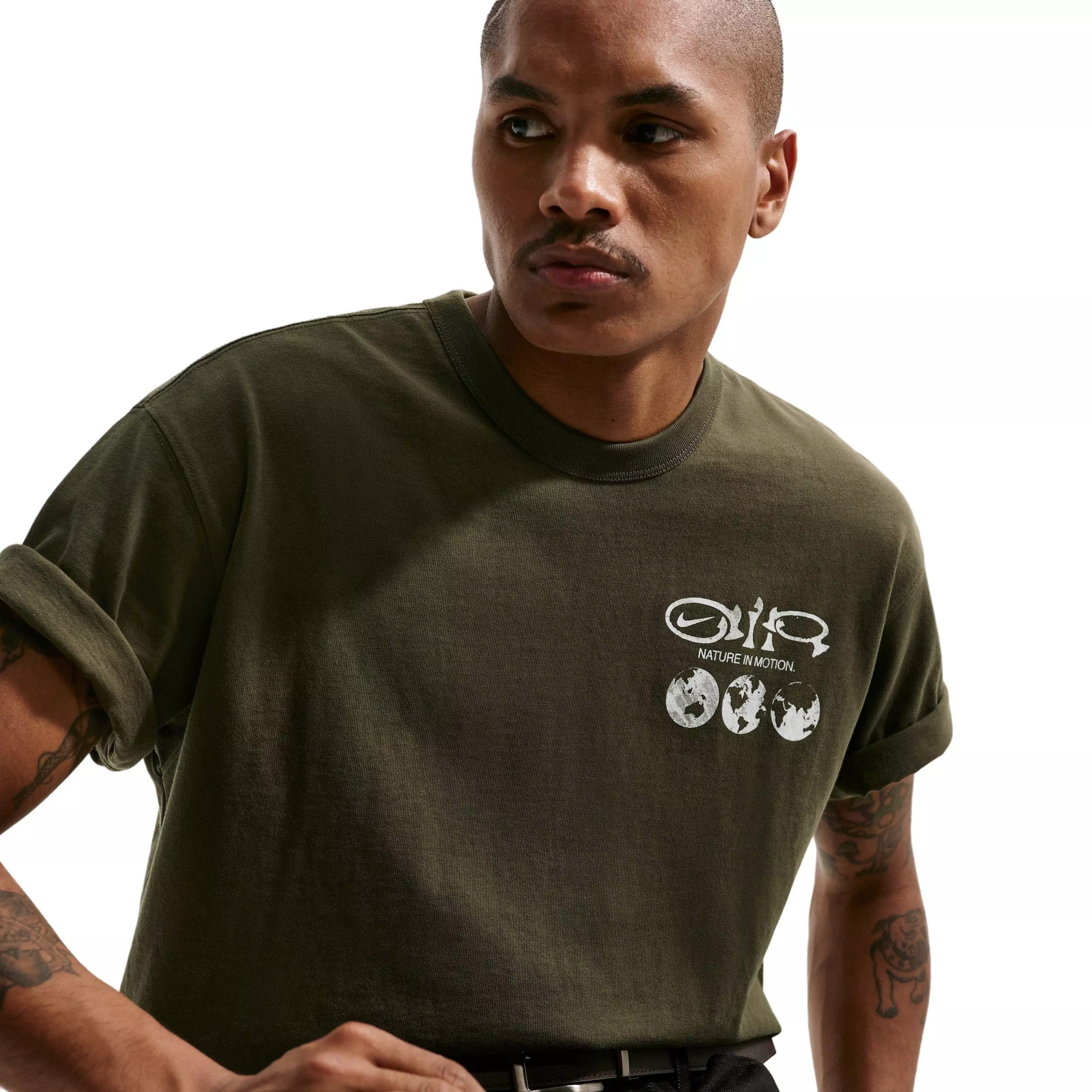 Nike Men's Sportswear Premium Essentials Earth Day T-Shirt - CARGO KHAKI
