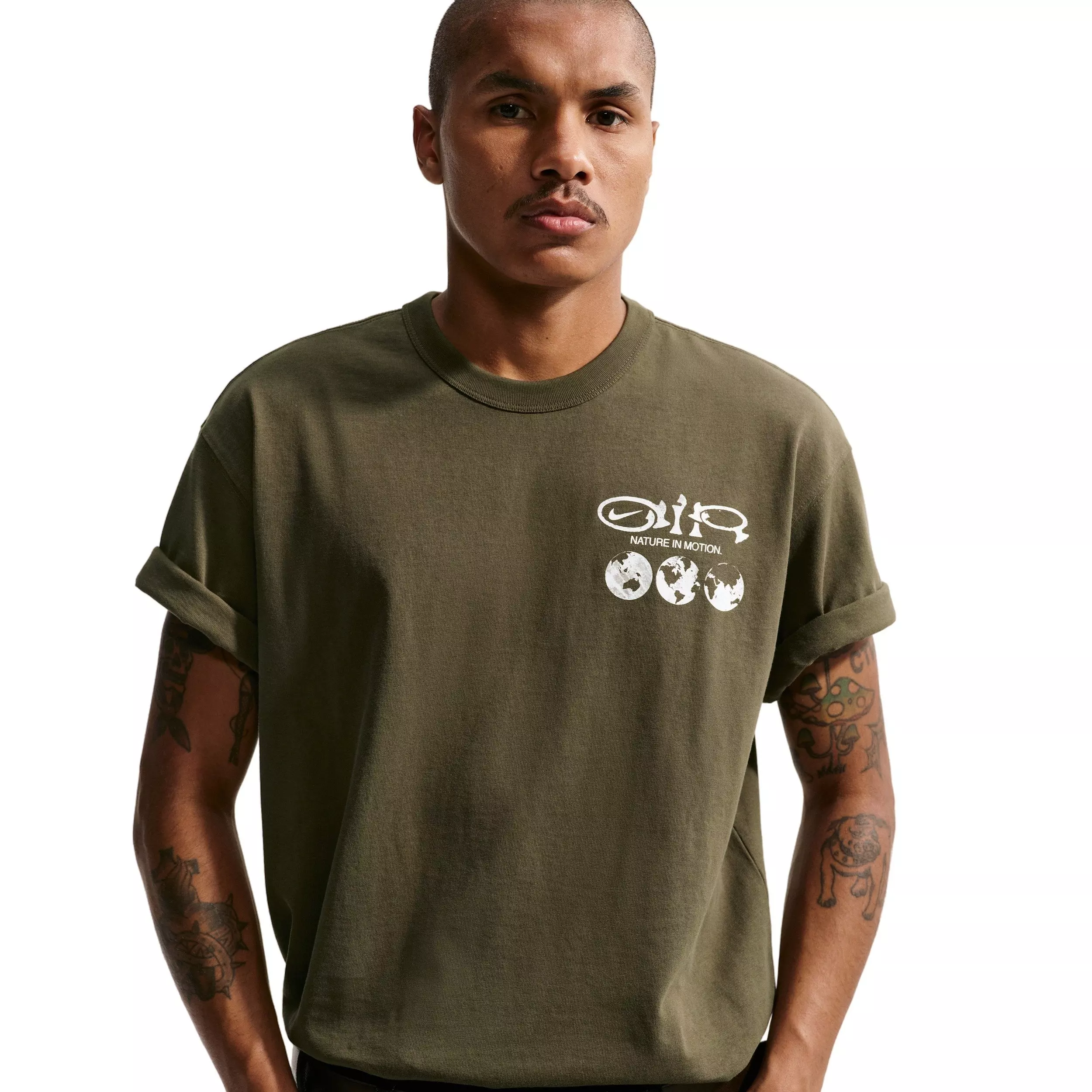 Nike Men's Sportswear Premium Essentials Earth Day T-Shirt - CARGO KHAKI