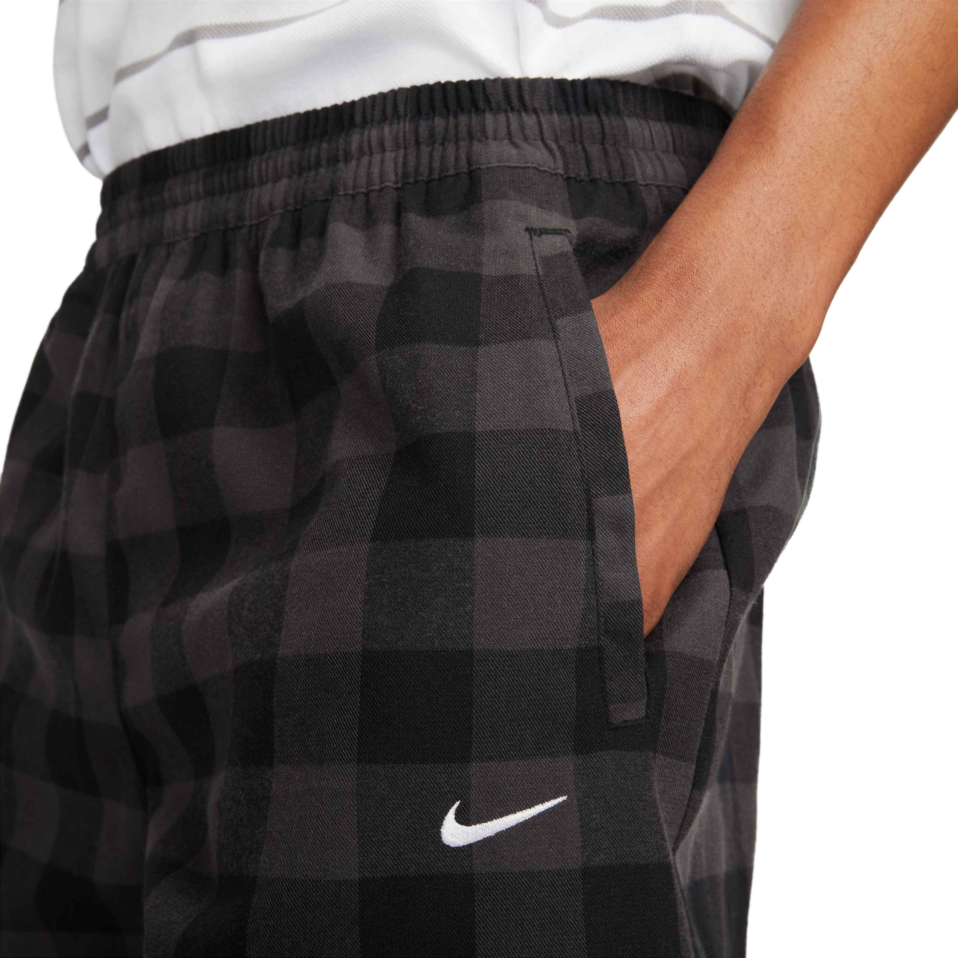 Nike Life Men’s Unlined Plaid Shorts (Dark Driftwood/Light Photo Blue/White) XL