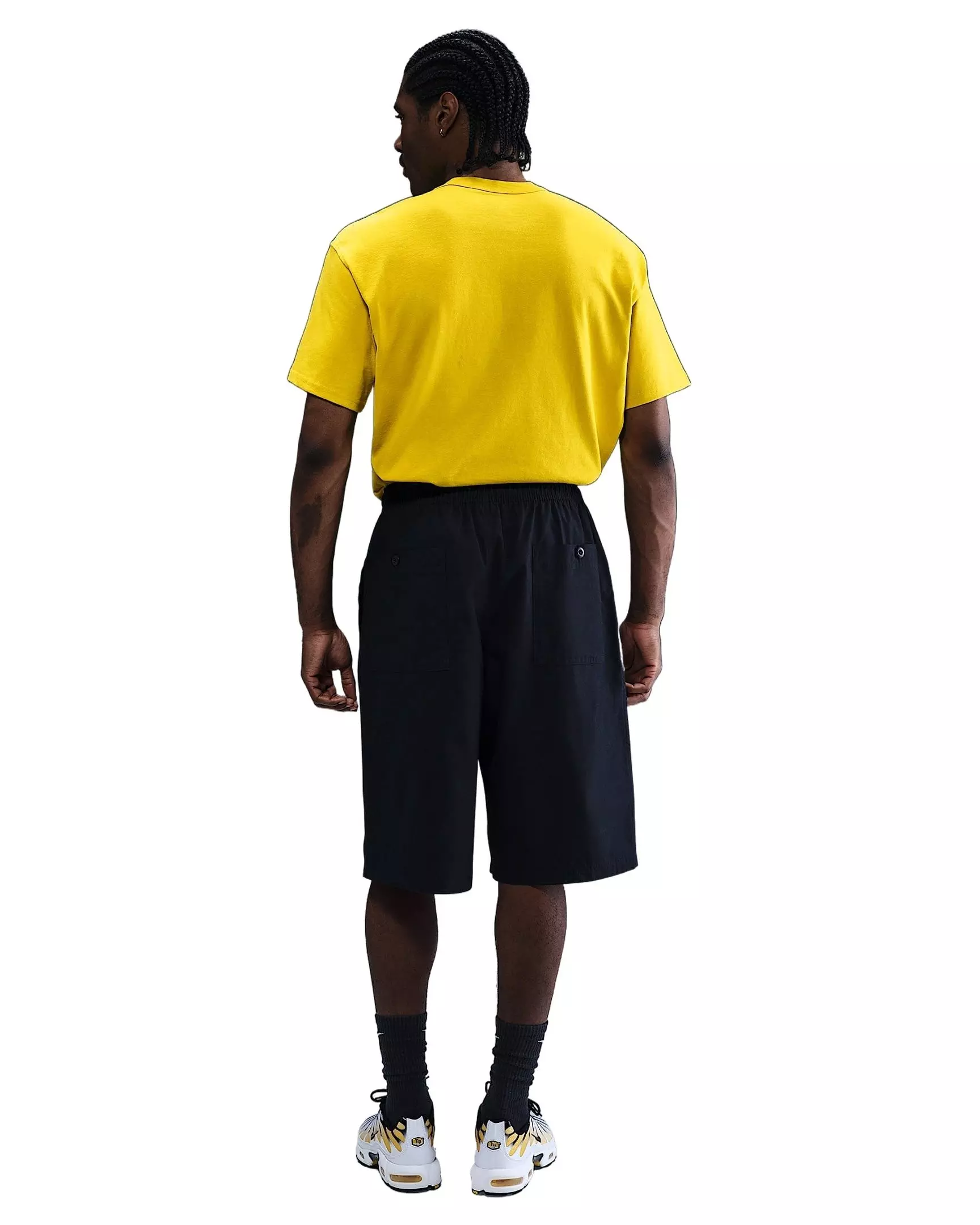 Nike Men's Sportswear Premium Essentials T-Shirt - YELLOW