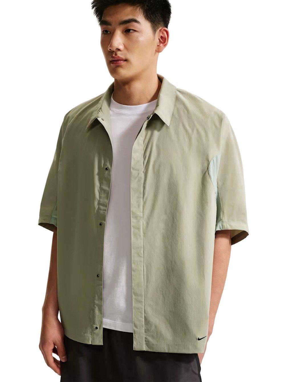 Nike Men's Tech Helios Dri-FIT Short-Sleeve Top - GREEN Thumbnail View 3