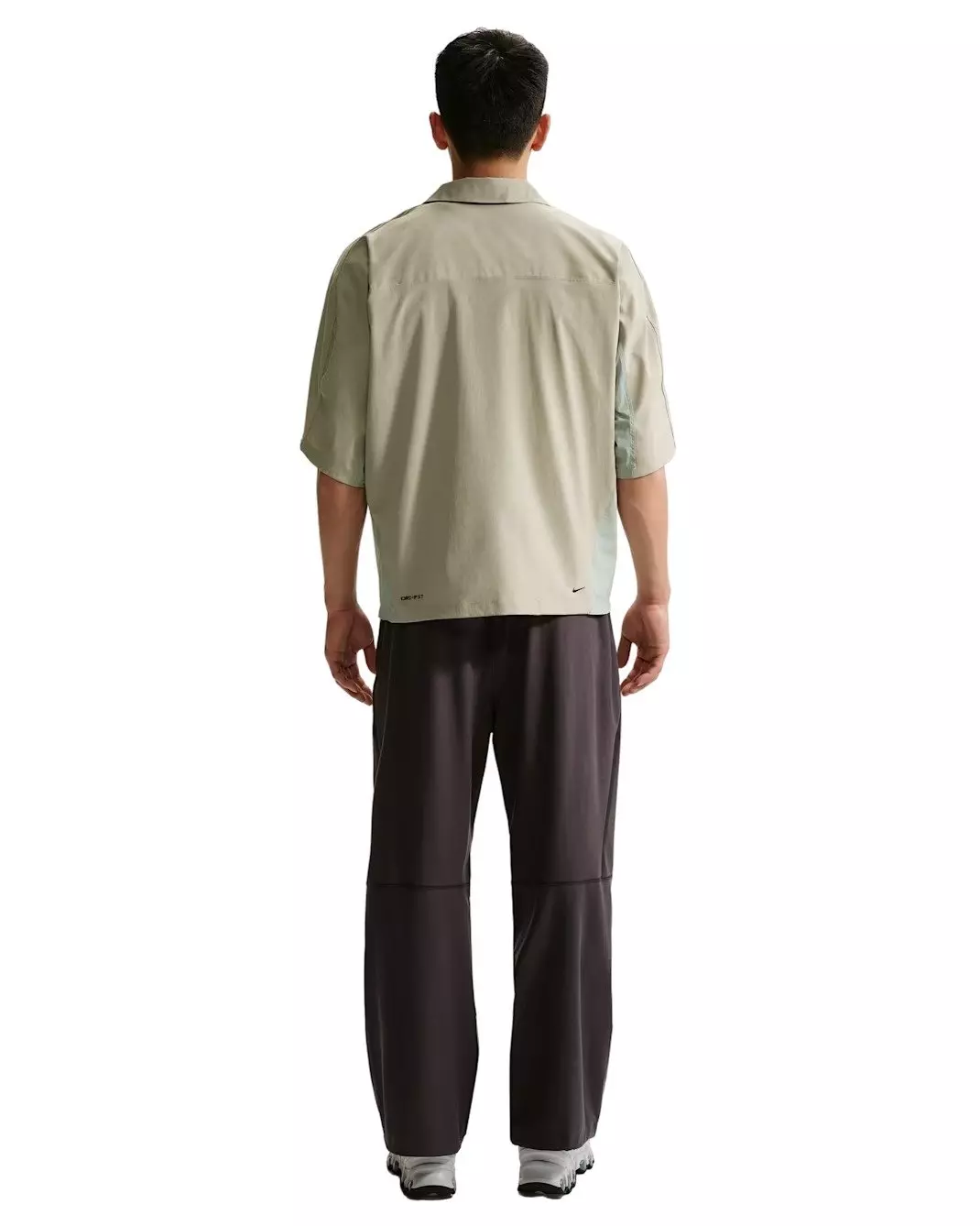 Nike Men's Tech Helios Dri-FIT Short-Sleeve Top - GREEN