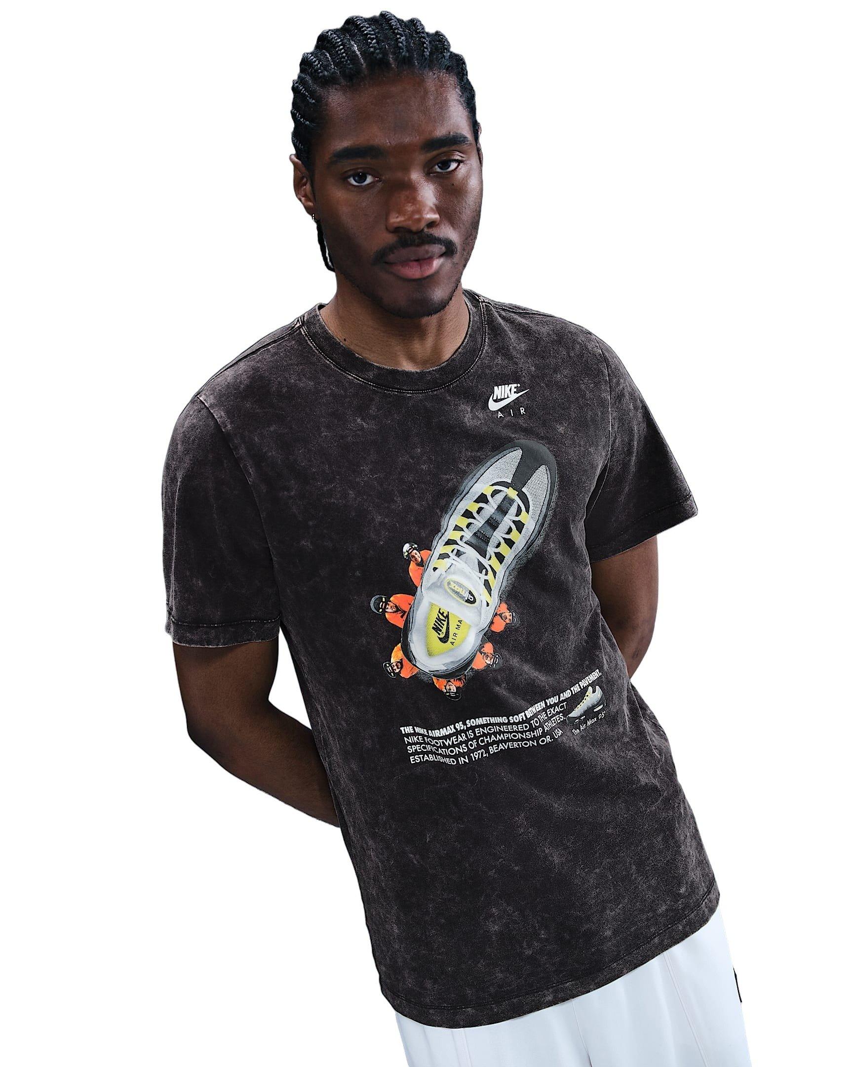 Nike Men's Sportswear Air Max 95 OC Graphic T-Shirt - BLACK Thumbnail View 1