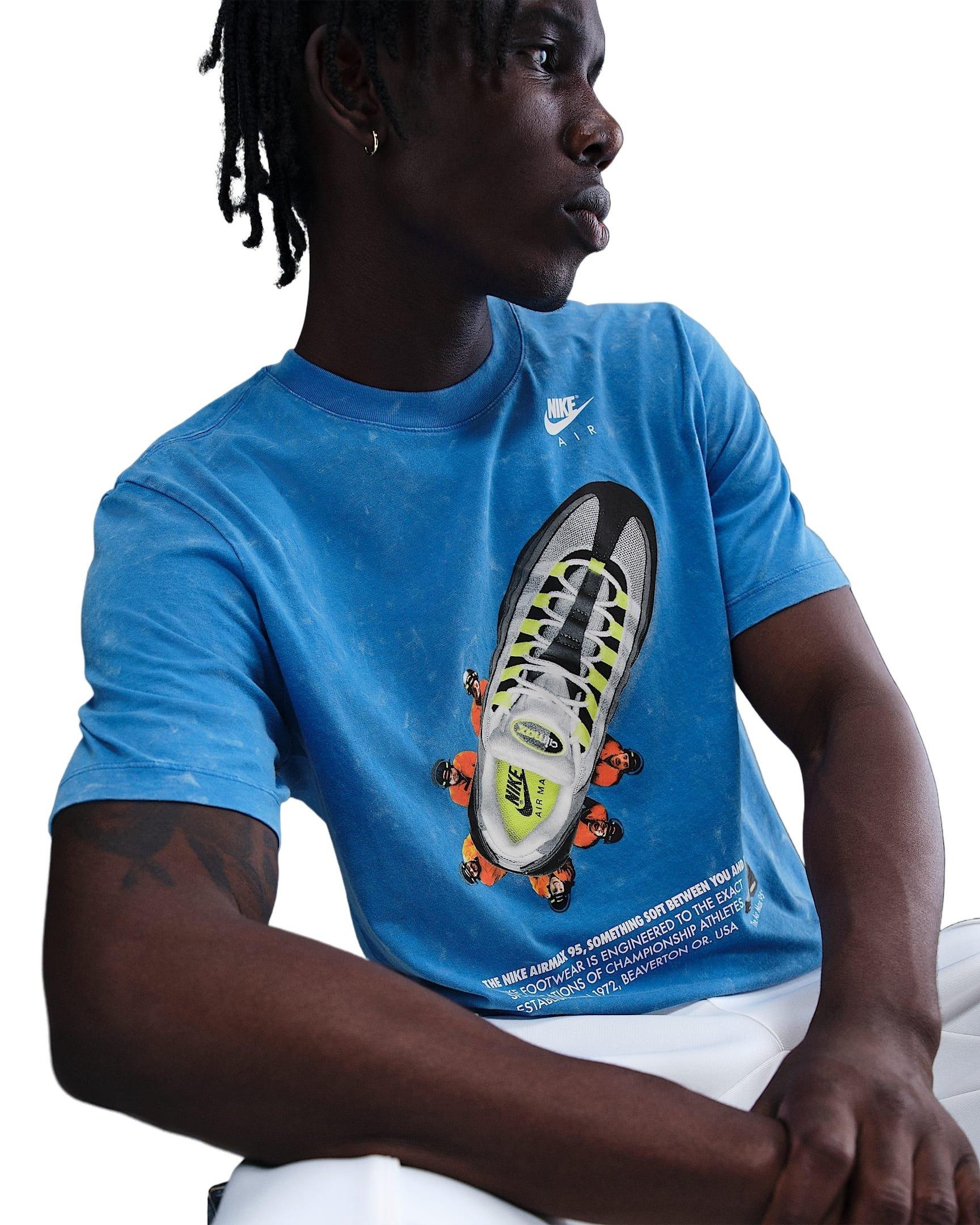 Nike Men's Sportswear Air Max 95 OC Graphic T-Shirt - BLUE Thumbnail View 3