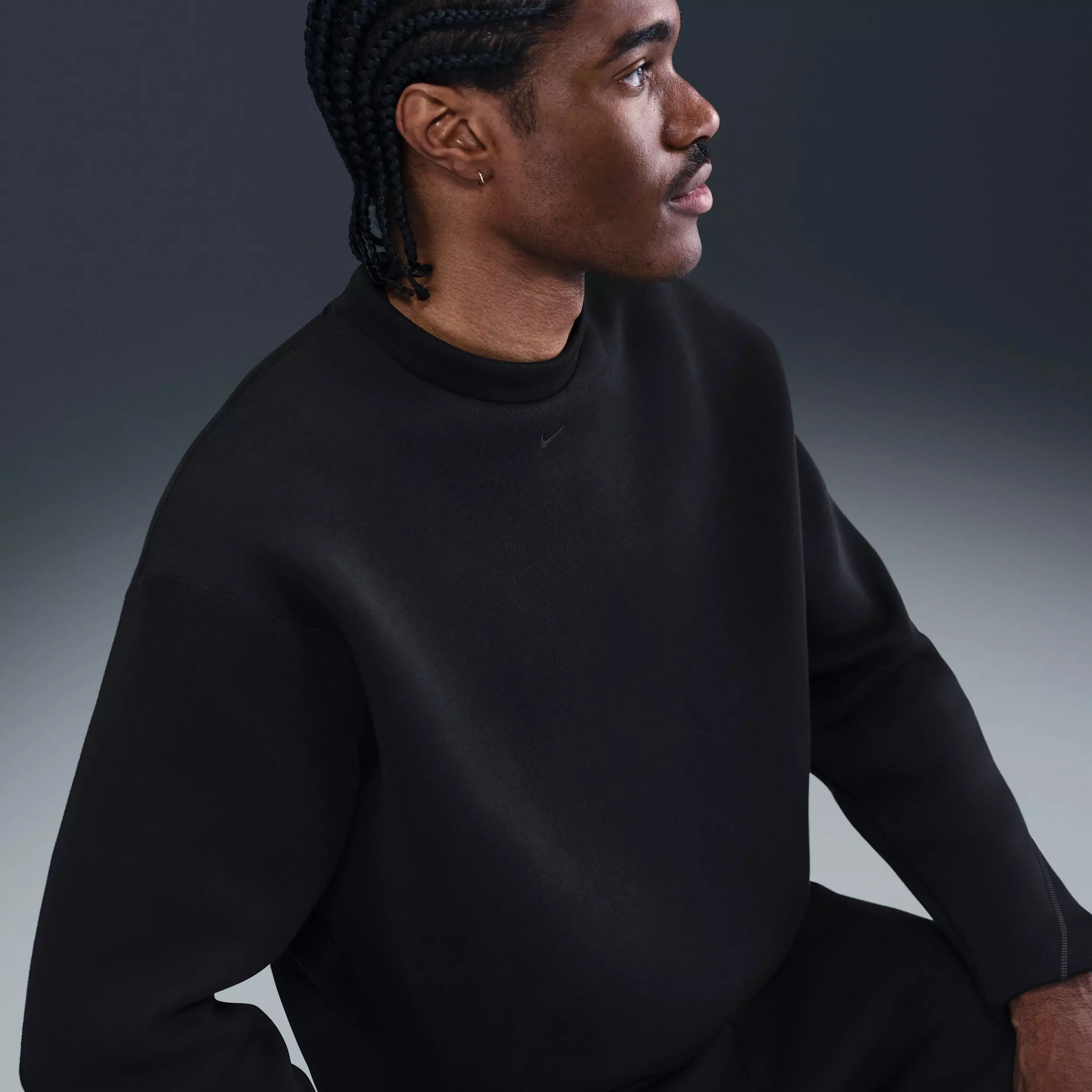 Nike Men's Tech Fleece Loose Fit Crew - Black - BLACK