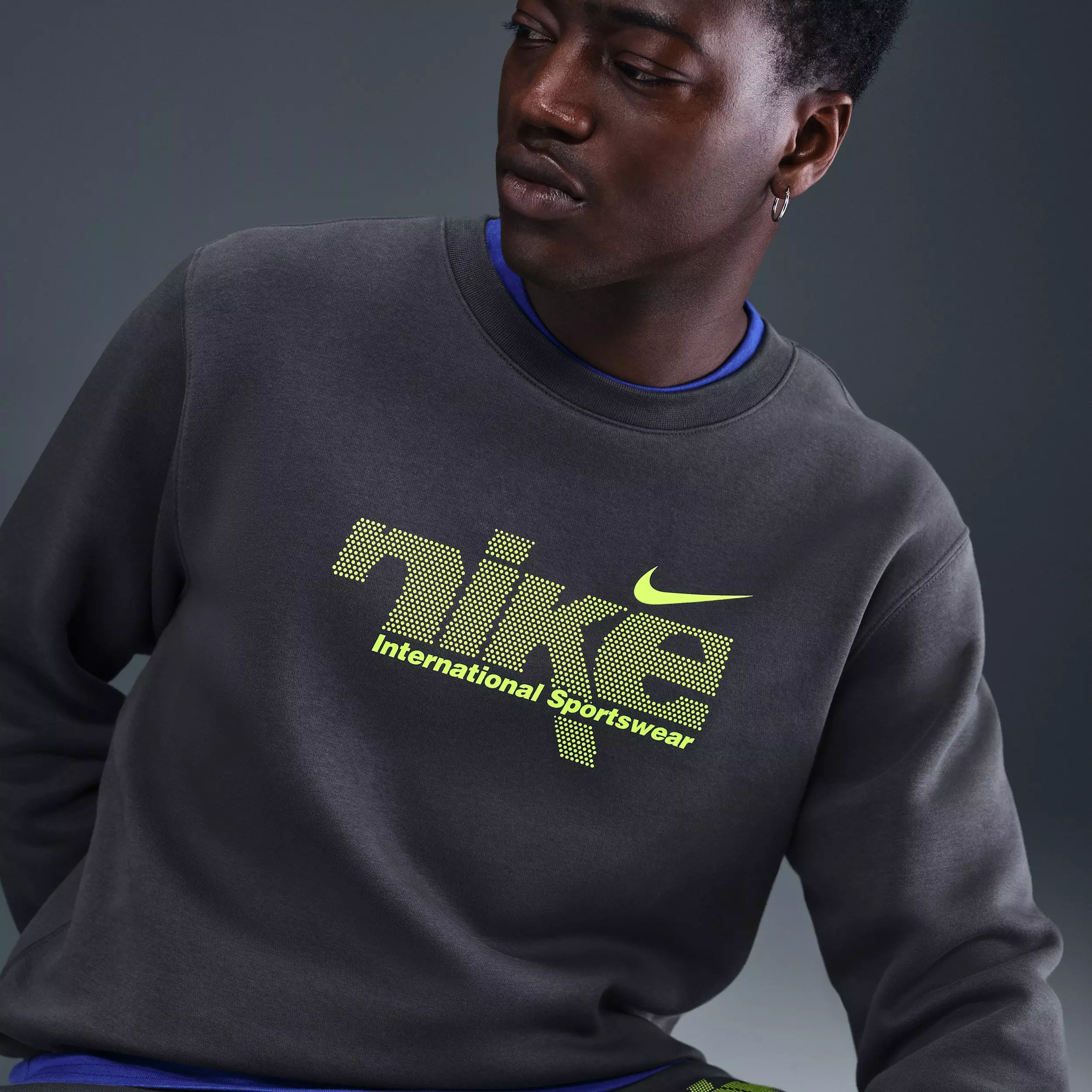Nike Men's Sportswear Club BB Fleece Swoosh Sport Crew - GREY