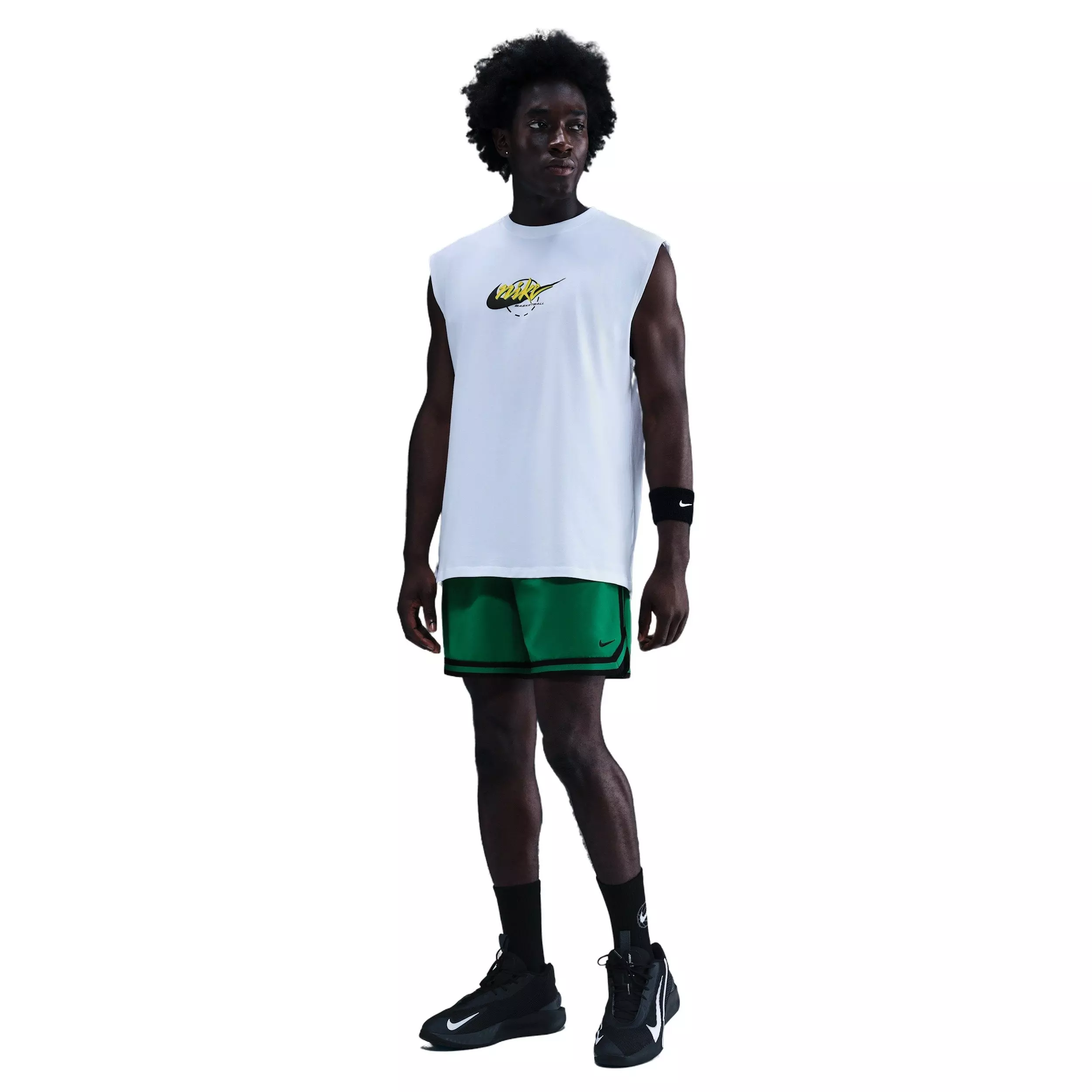 Nike Men's DNA Dri-FIT 6" UV Woven Basketball Shorts -Green - GREEN