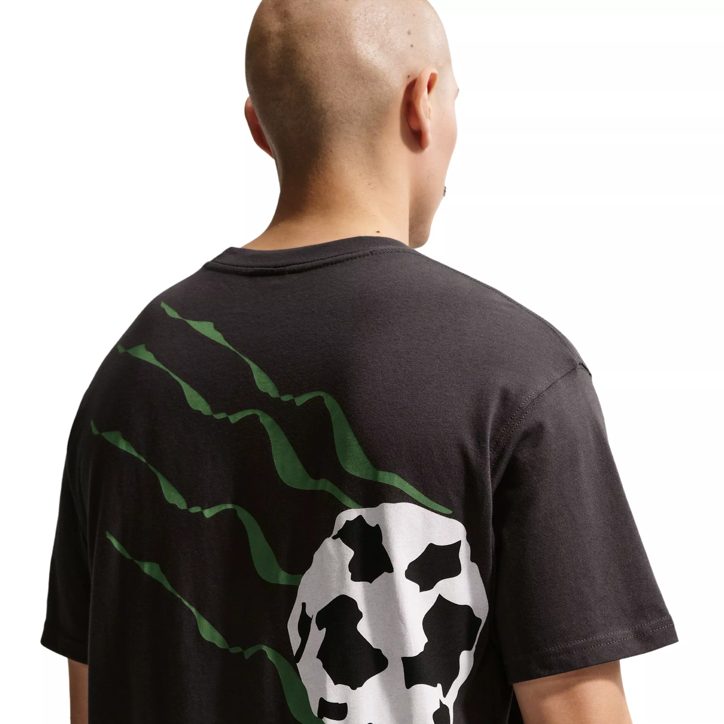 Nike Men's Sportswear Short-Sleeve Max90 DNAR 7 T-Shirt - BLACK