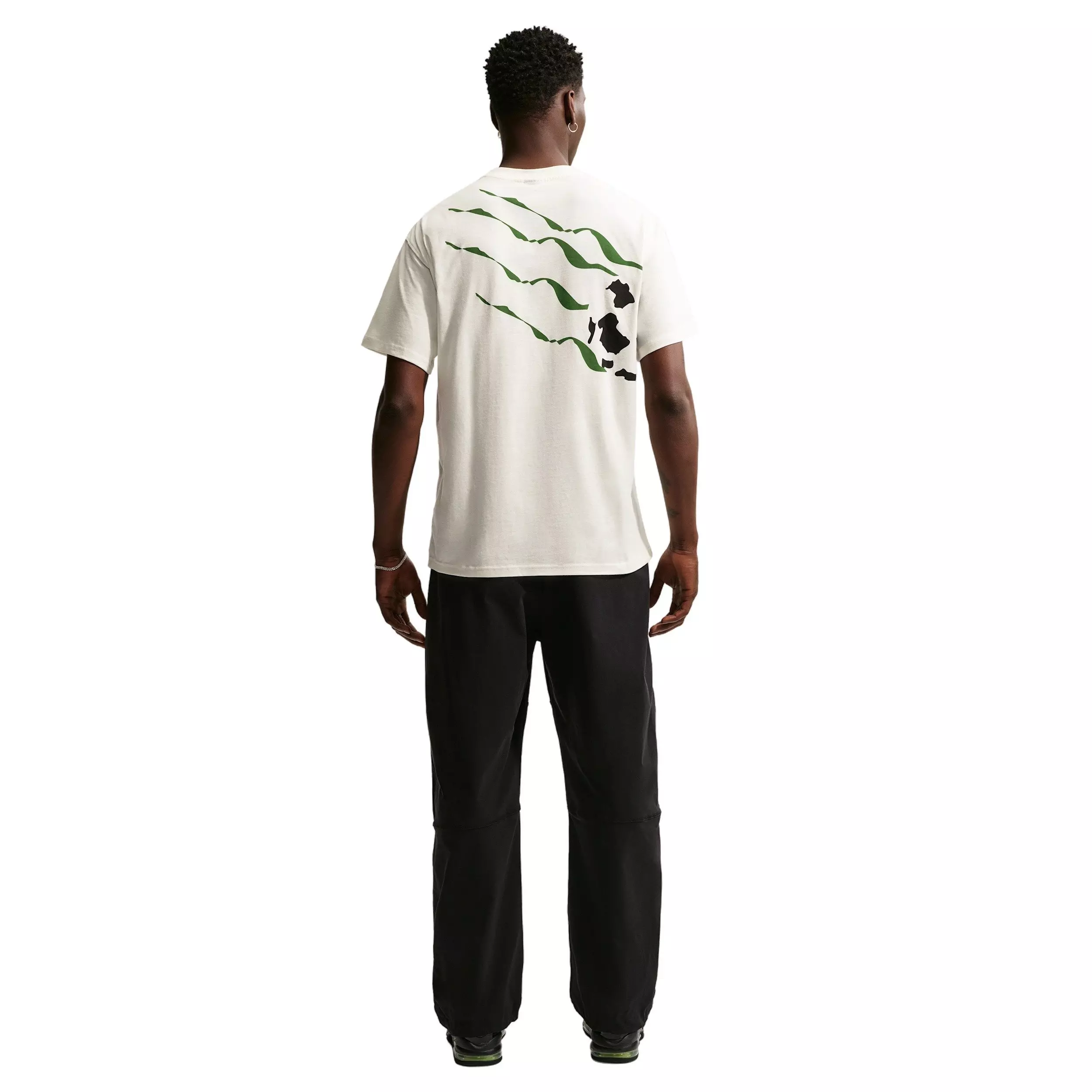 Nike Men's Sportswear Short-Sleeve Max90 DNAR 7 T-Shirt - WHITE