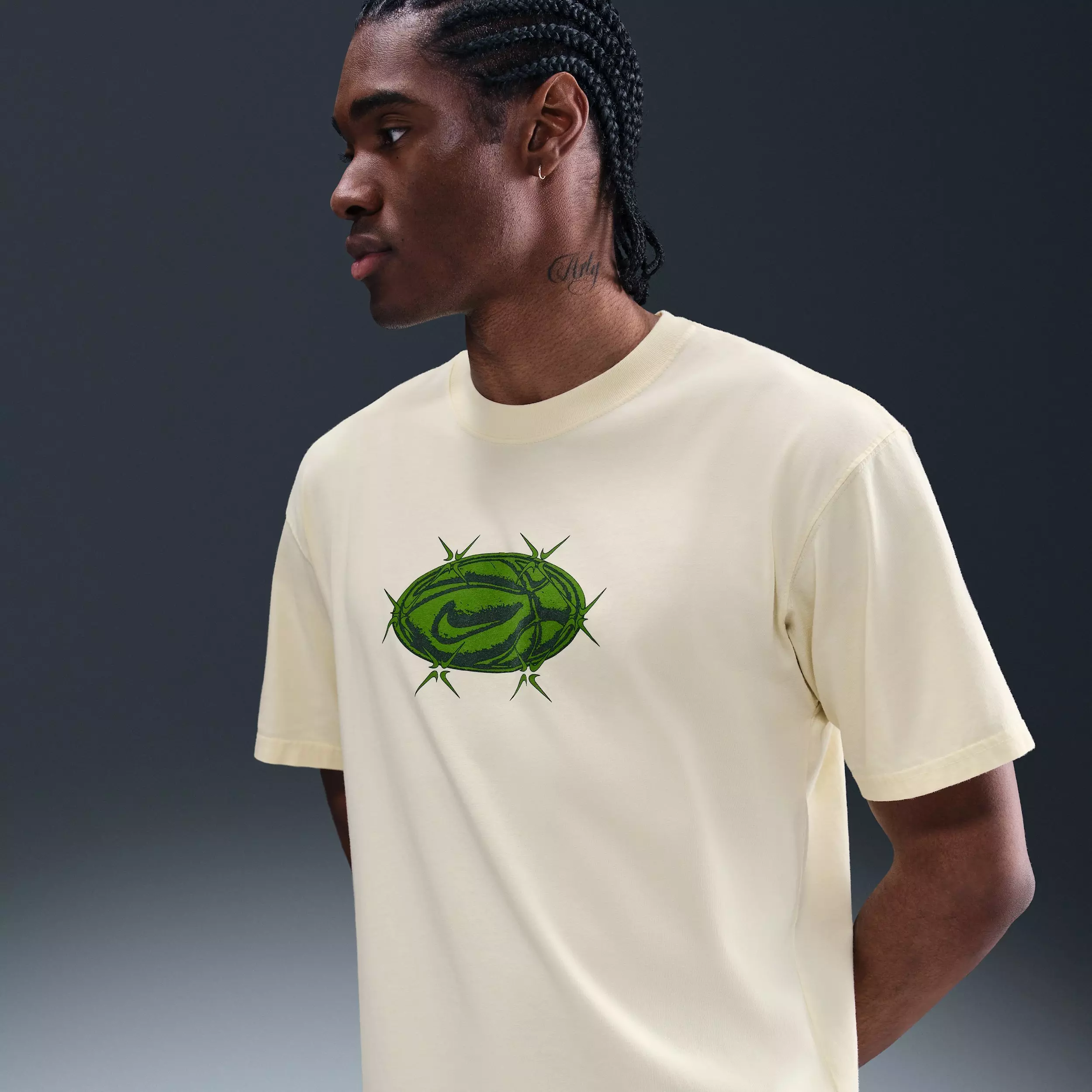 Nike Men's Max90 T-Shirt - COCONUT MILK