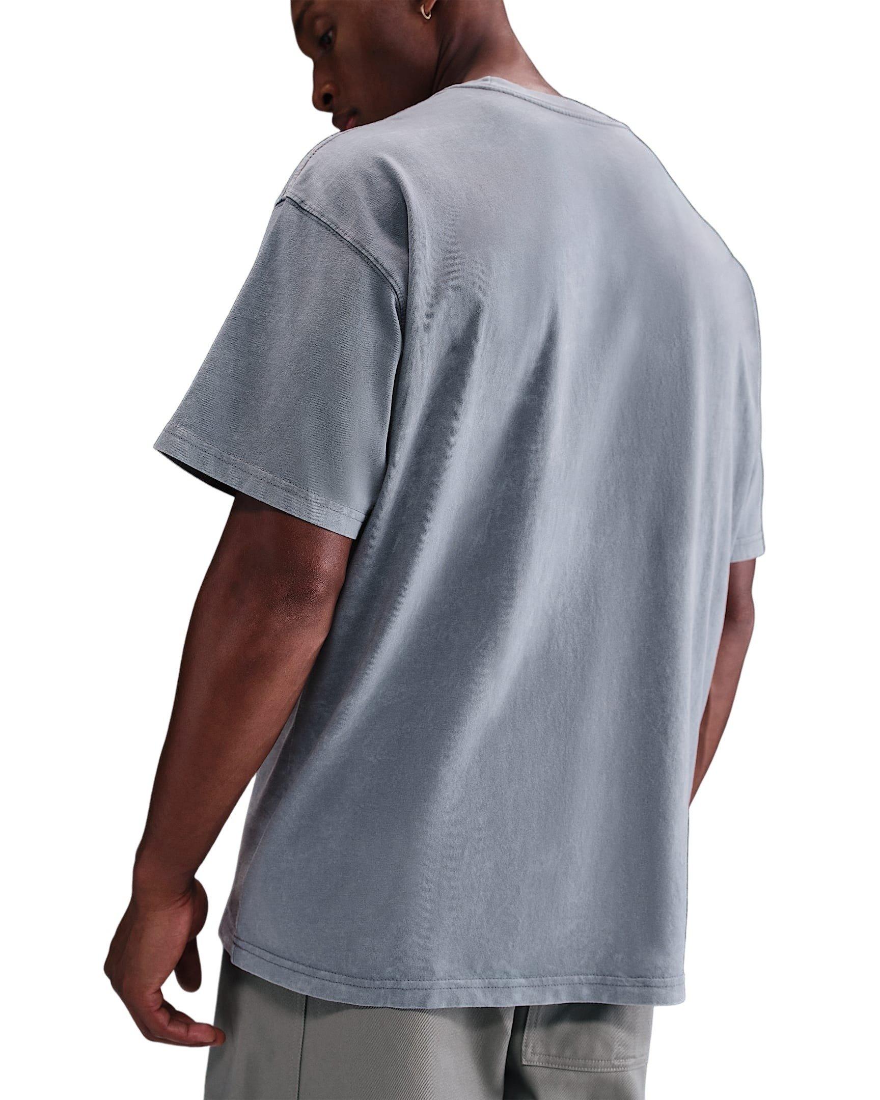 Nike Men's Max90 OC DNA Basketball T-Shirt - GREY Thumbnail View 2