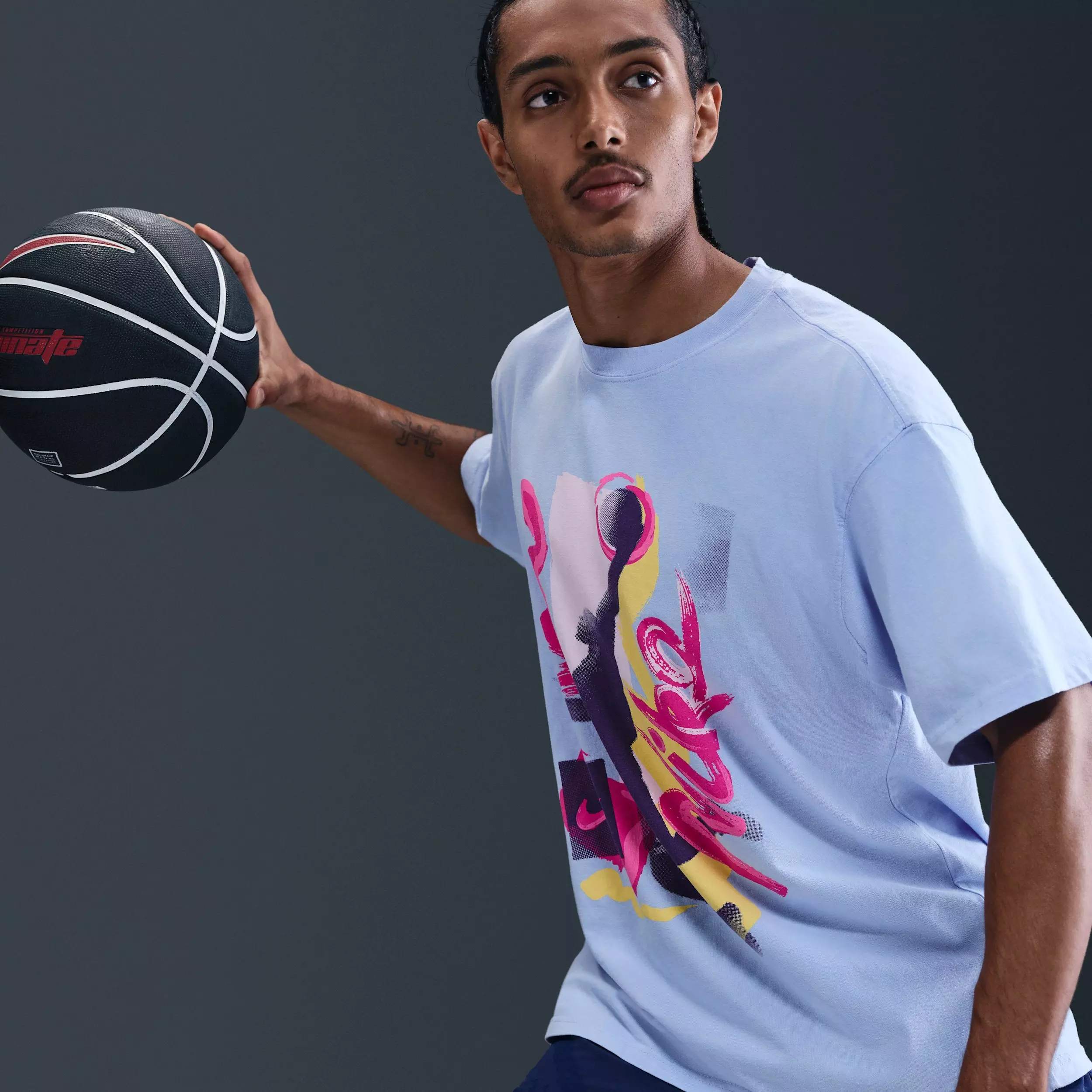 Nike Men's Max90 OC DNA Basketball T-Shirt - BLUE